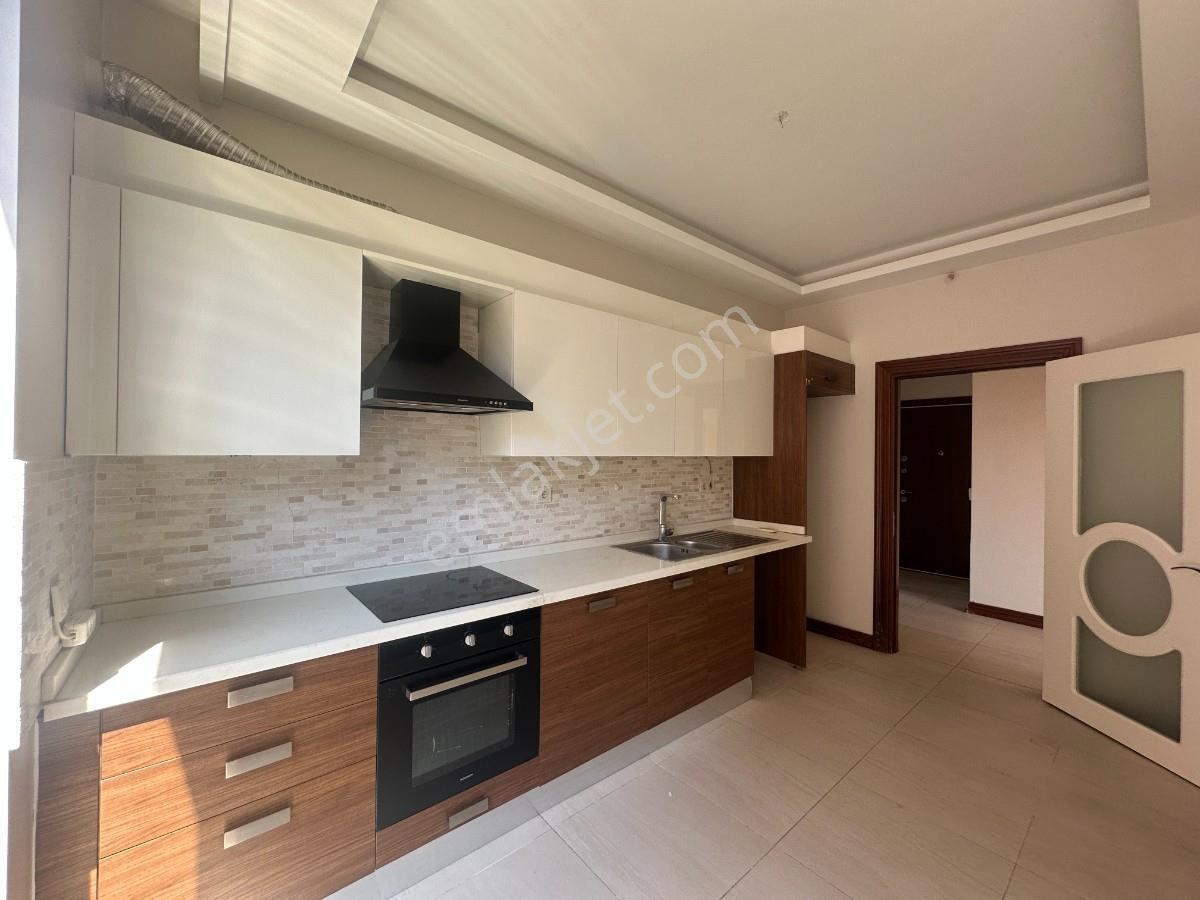 'turyap Göztepe Den Havuzlu Sitede Geniş 2+1 Kiralık Daire' - Görsel 12