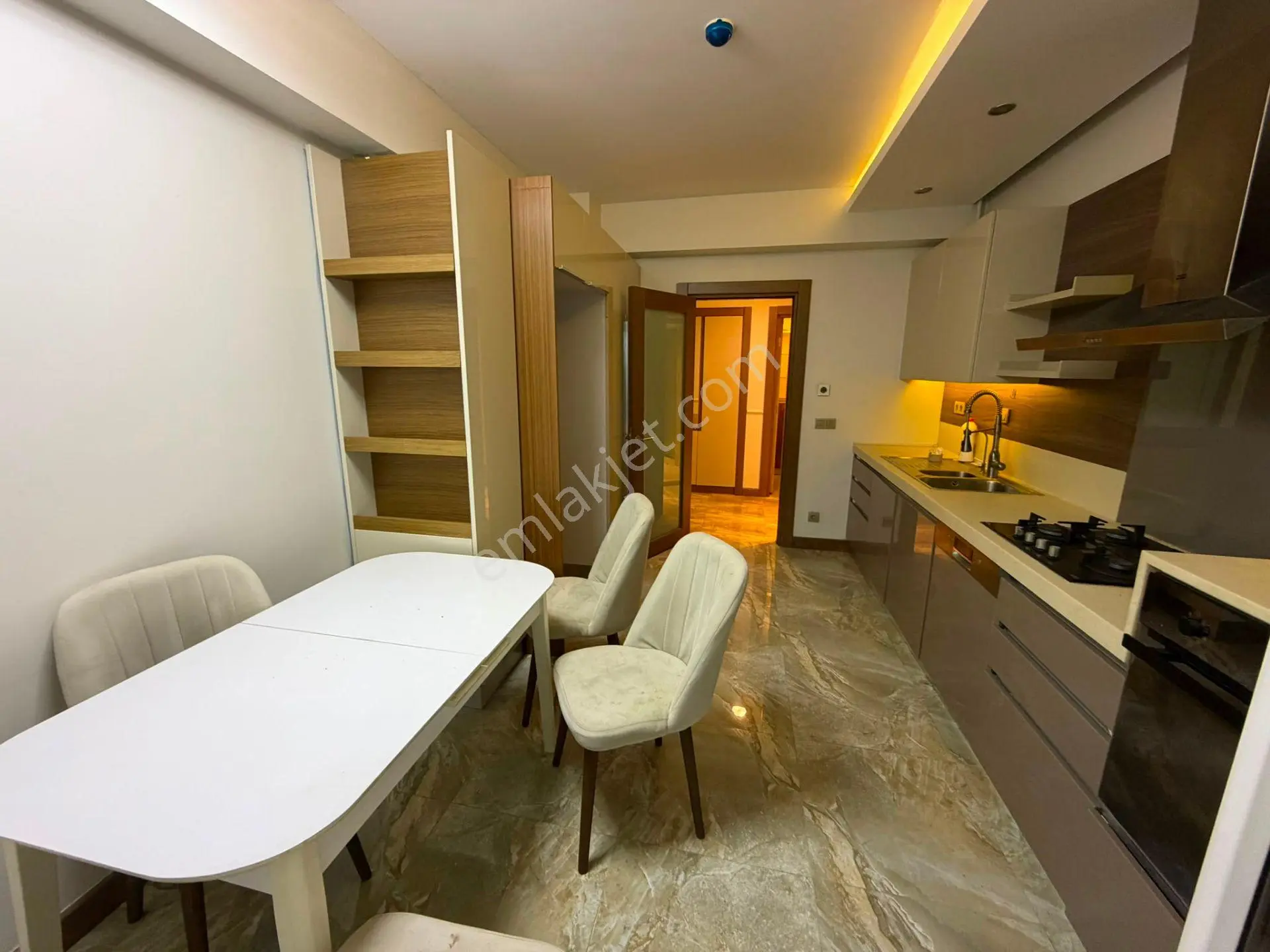 Park Mavera'da Hakanlar İnşaattan Kiralık180m2 3+1 Daire - Görsel 13