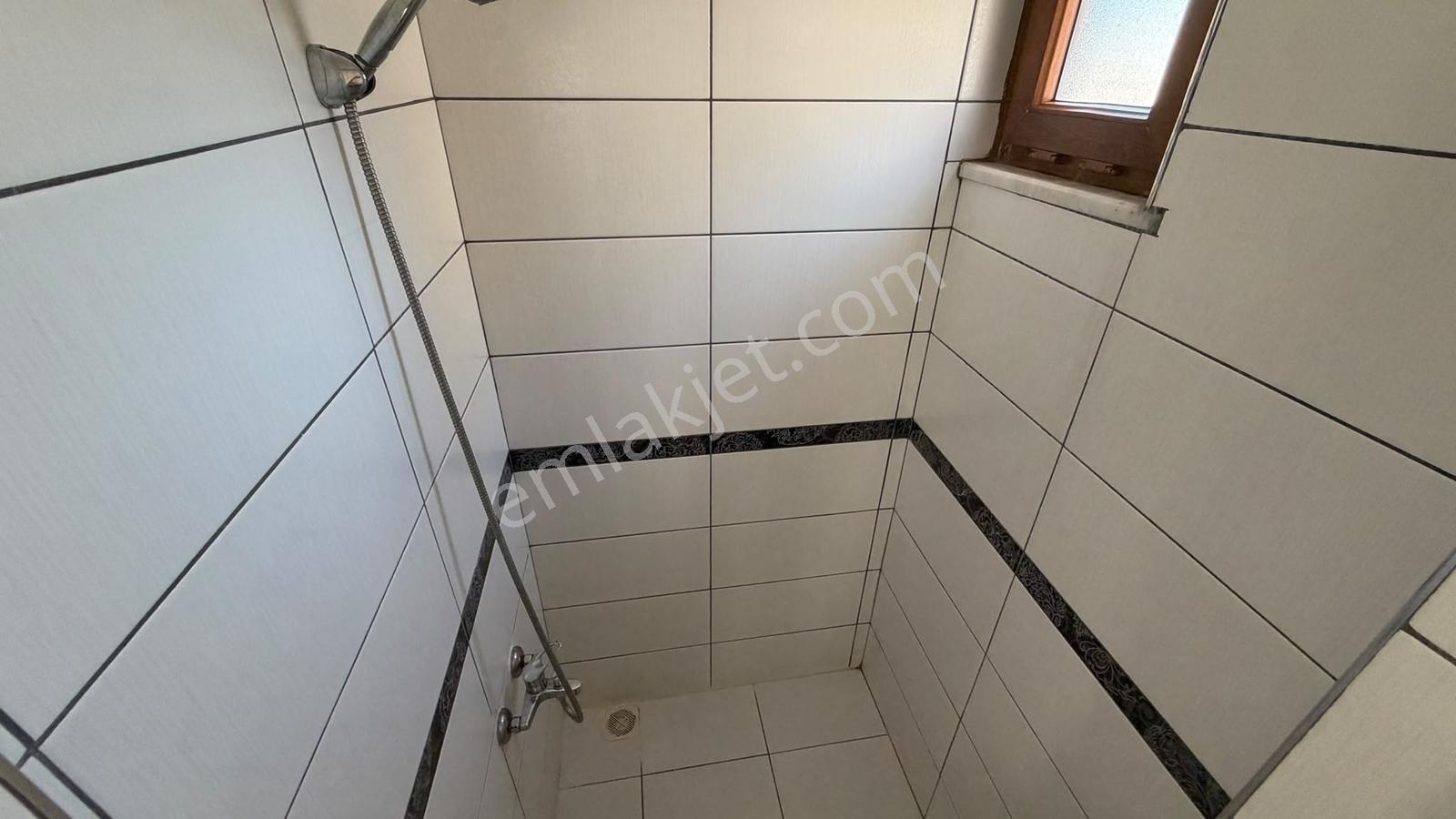 Parstan Bölgenin İncisi Gürede Denize 100m Mesafede 3+1 Villa - Görsel 21