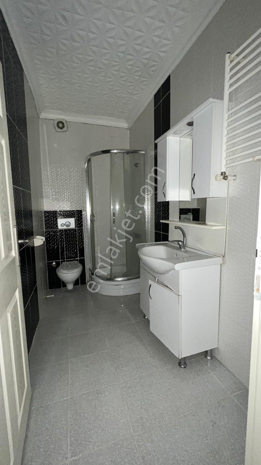 Kartaltrpe’de Kiralık Yüksek Camlı 1+1 Bodrum Daire - Görsel 9