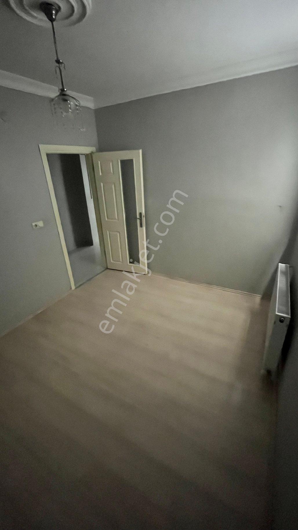 Kartaltrpe’de Kiralık Yüksek Camlı 1+1 Bodrum Daire - Görsel 8
