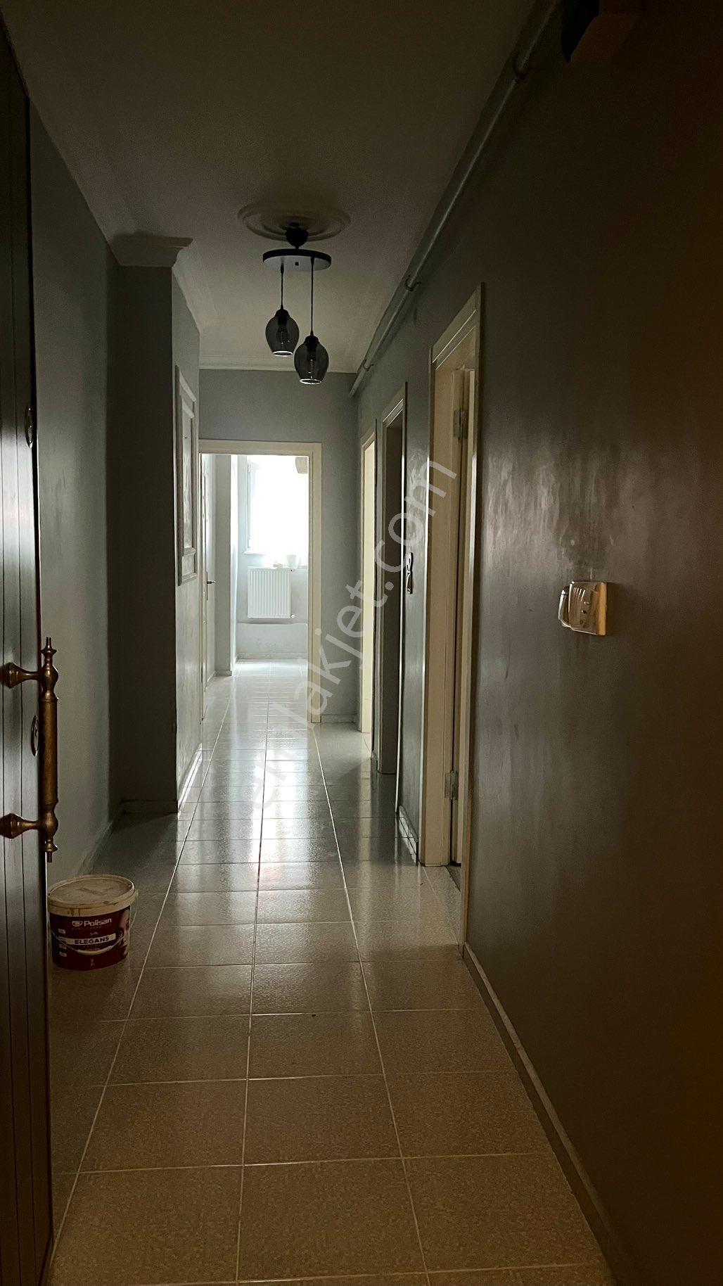 Kartaltrpe’de Kiralık Yüksek Camlı 1+1 Bodrum Daire - Görsel 6