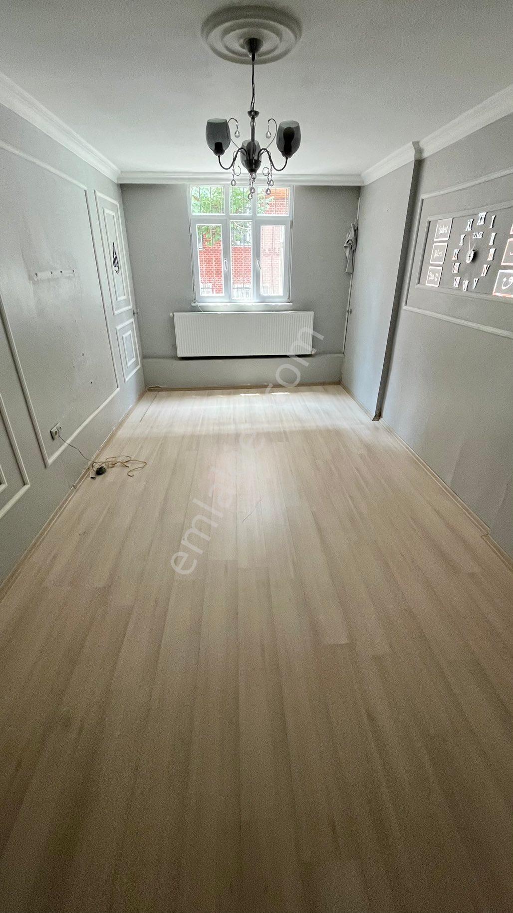 Kartaltrpe’de Kiralık Yüksek Camlı 1+1 Bodrum Daire - Görsel 10