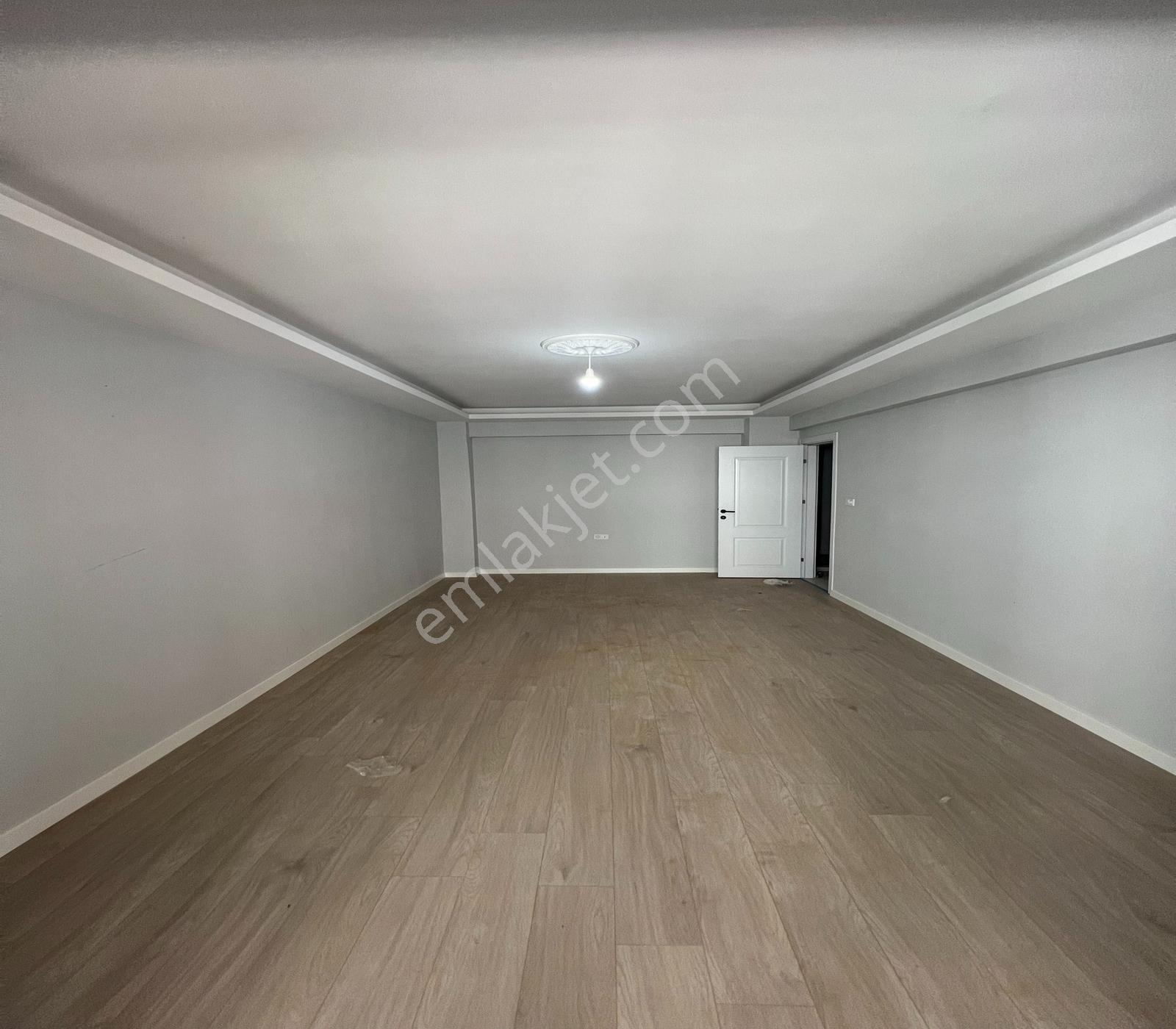 Yuvam Okullar Bölgesinde 100 M2 2+1 Sıfır Ara Kat Daire