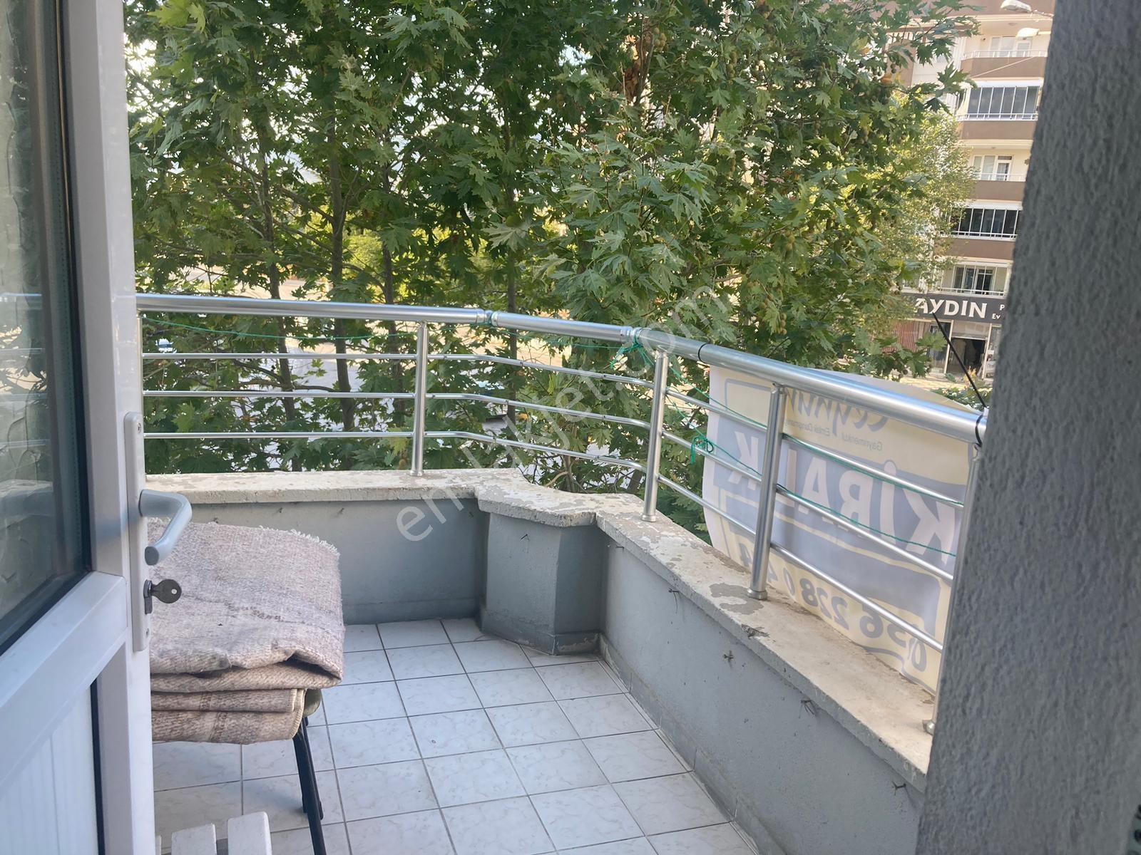 Zafer Sitesi'nde 3+1 Anayol Kenarı Bakımlı Satılık Daire - Görsel 18