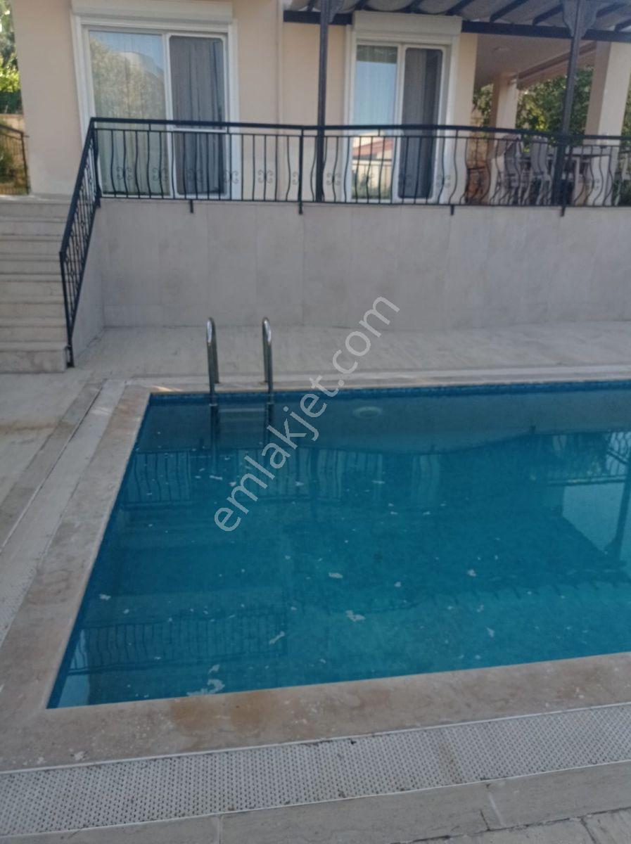 Torbalı Batı Gayrimenkul Den Satılık 4+1 Villa