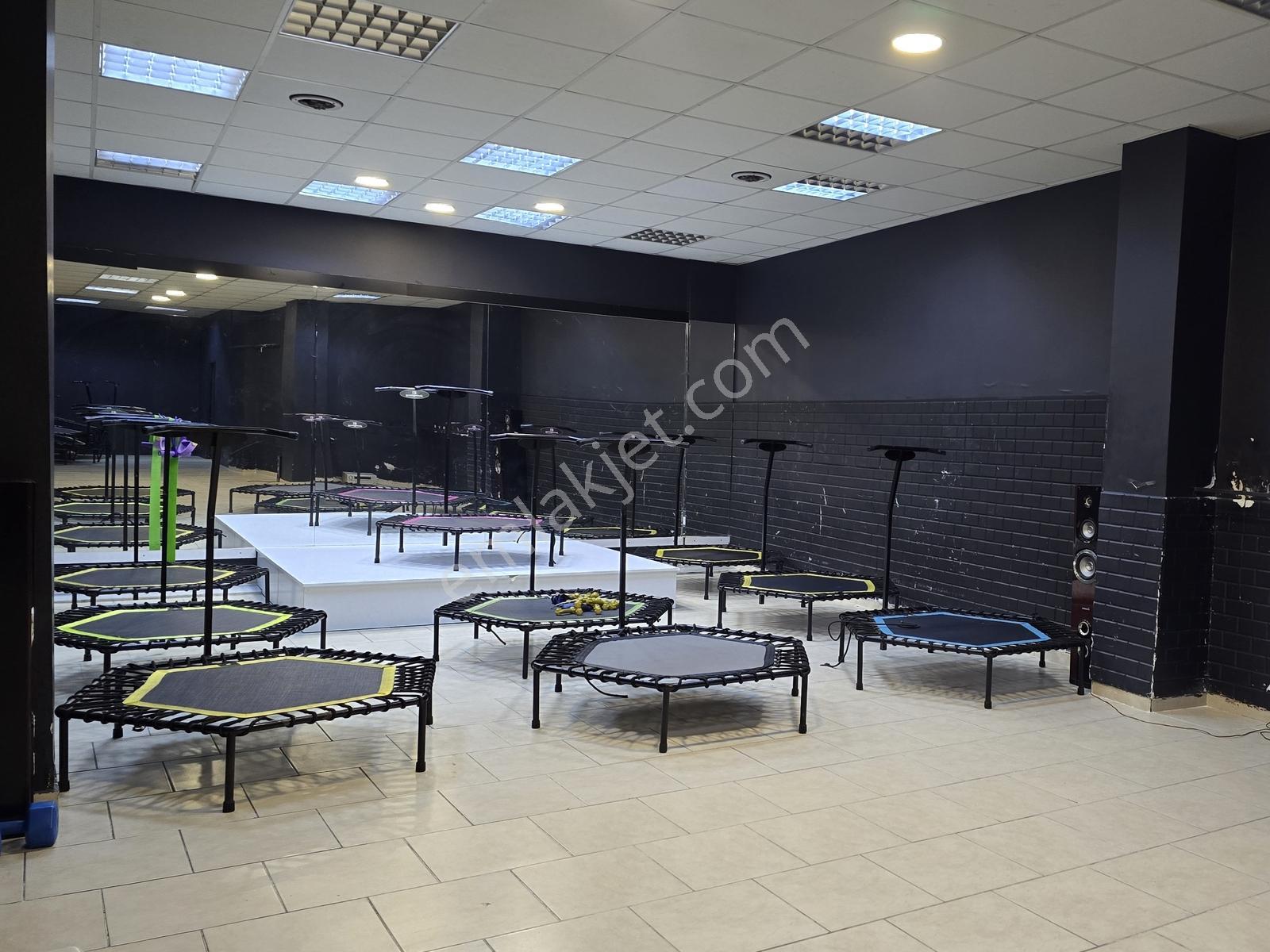 Çarşı Merkez 130 M² İskanlı Geniş Cepheli Kiralık Dükkan