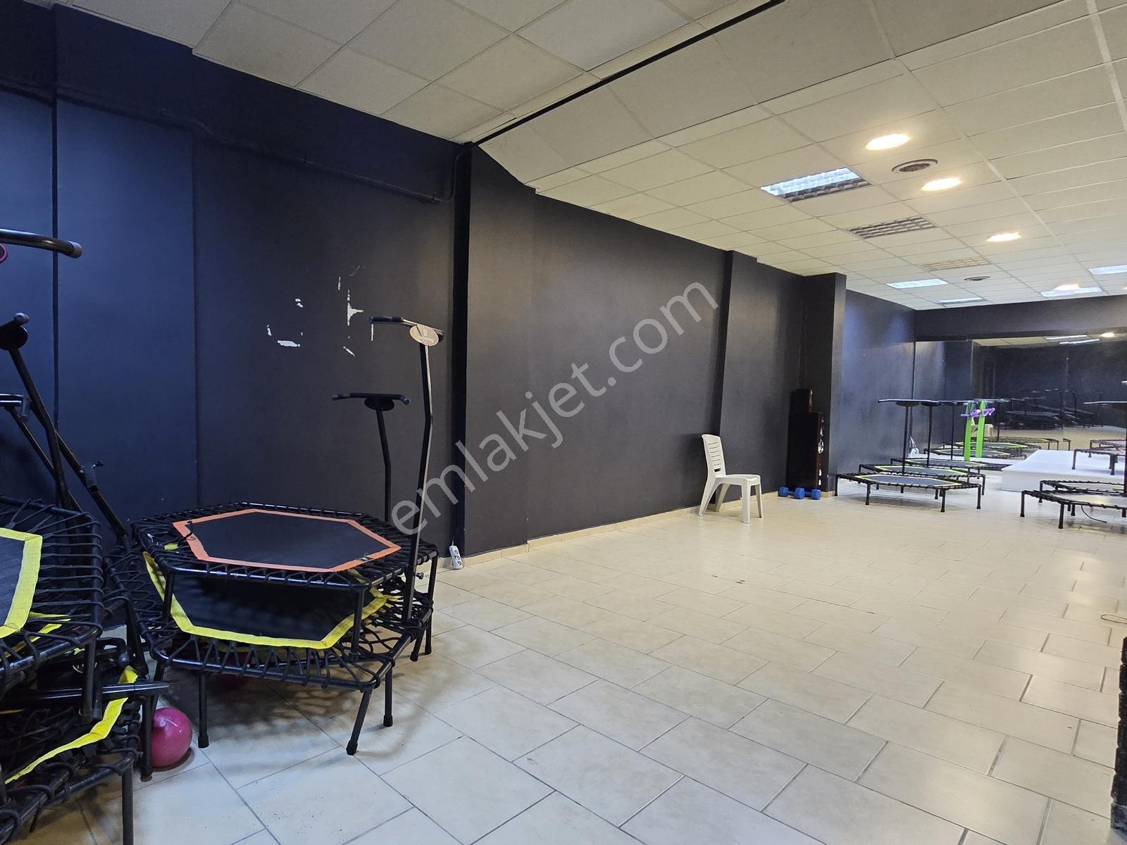Çarşı Merkez 130 M² İskanlı Geniş Cepheli Kiralık Dükkan - Görsel 2