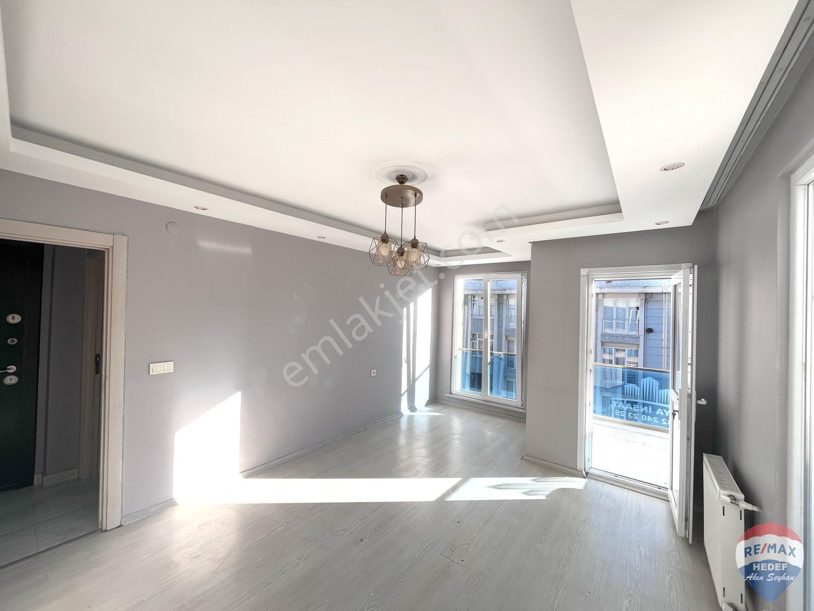 Remax Akın Seyhan Dan Akçaburgaz 3+2 Dubleks Teraslı Ferah Daire - Görsel 5