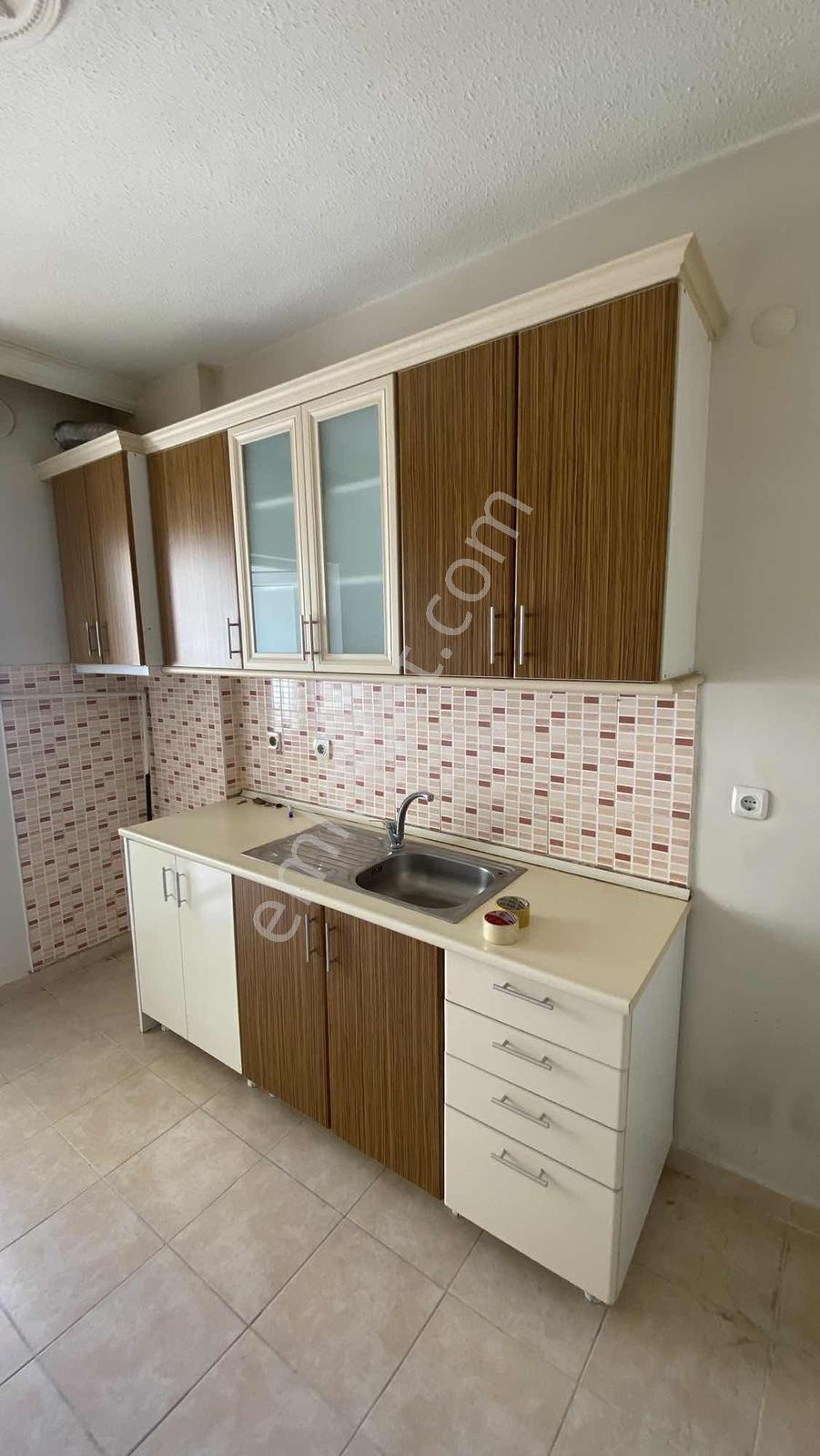 Güven Sitesinde Yapılı 3+1 Kiralık Daire - Görsel 10