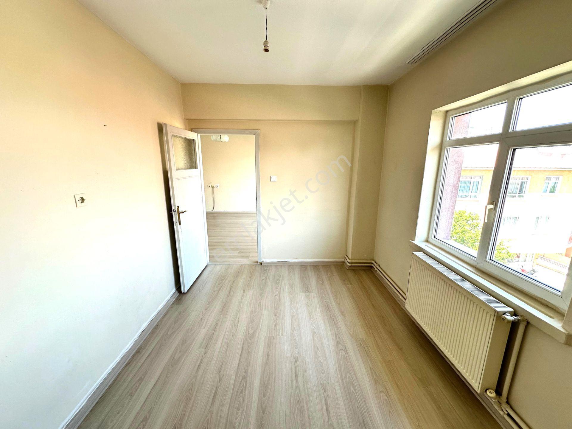 Uzman Emlak'tan Ayvalı Mh. Katta Isı Yalıtımlı Manzaralı 3+1 Daire - Görsel 9
