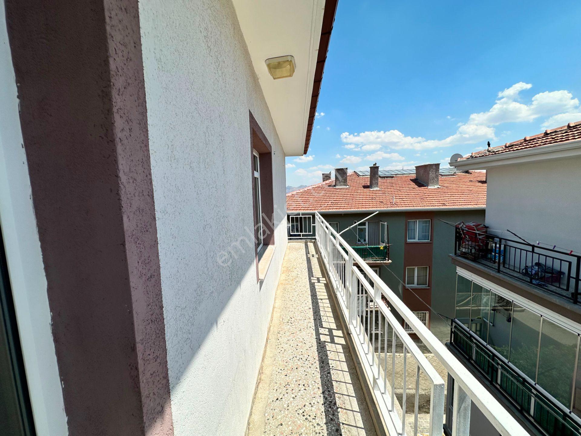Uzman Emlak'tan Ayvalı Mh. Katta Isı Yalıtımlı Manzaralı 3+1 Daire - Görsel 19