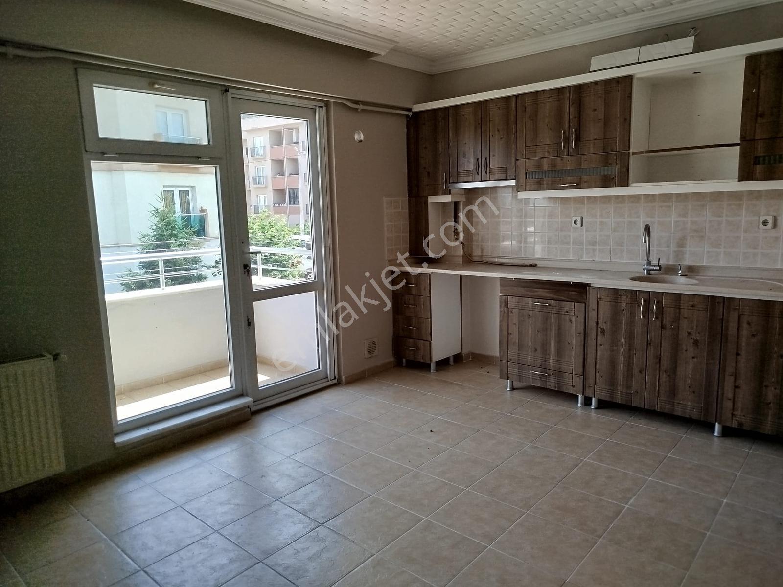 Remax Natural'den Değirmendere Topçular'da Satılık 3+1 Daire - Görsel 13