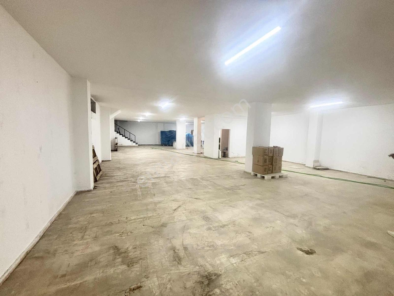 Kiralık 325+ 325 2 Adet Altlı Üstlü Bağımsız Girişli Dükkan - Görsel 14