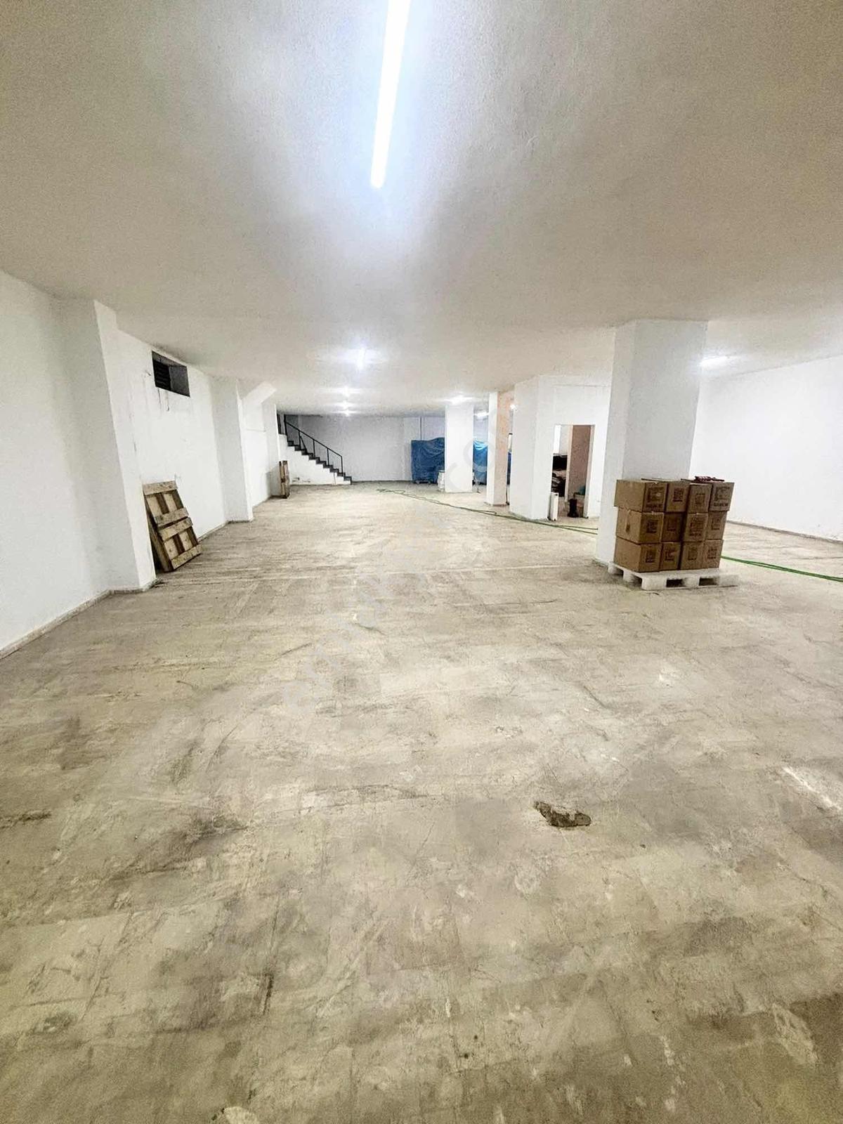 Kiralık 325+ 325 2 Adet Altlı Üstlü Bağımsız Girişli Dükkan - Görsel 3