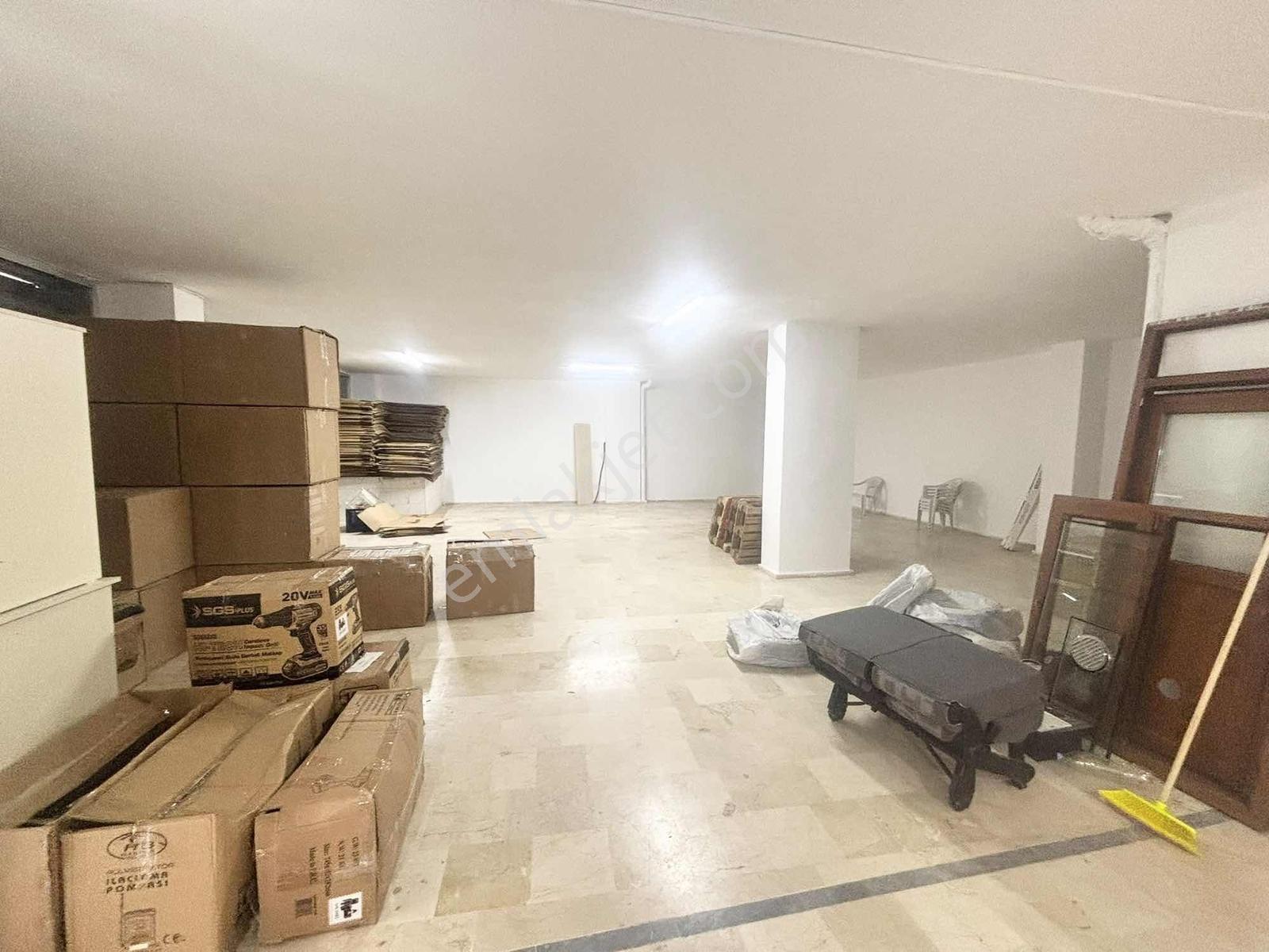 Kiralık 325+ 325 2 Adet Altlı Üstlü Bağımsız Girişli Dükkan - Görsel 7