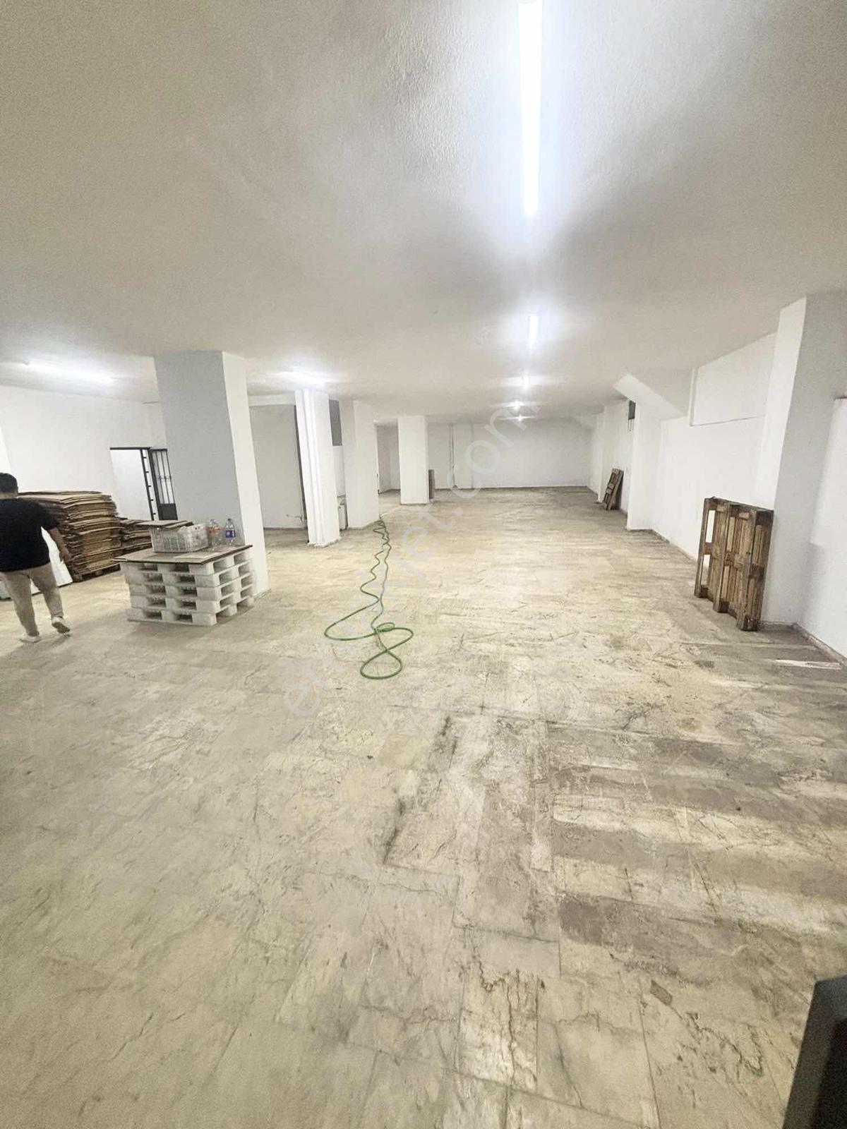 Kiralık 325+ 325 2 Adet Altlı Üstlü Bağımsız Girişli Dükkan - Görsel 13
