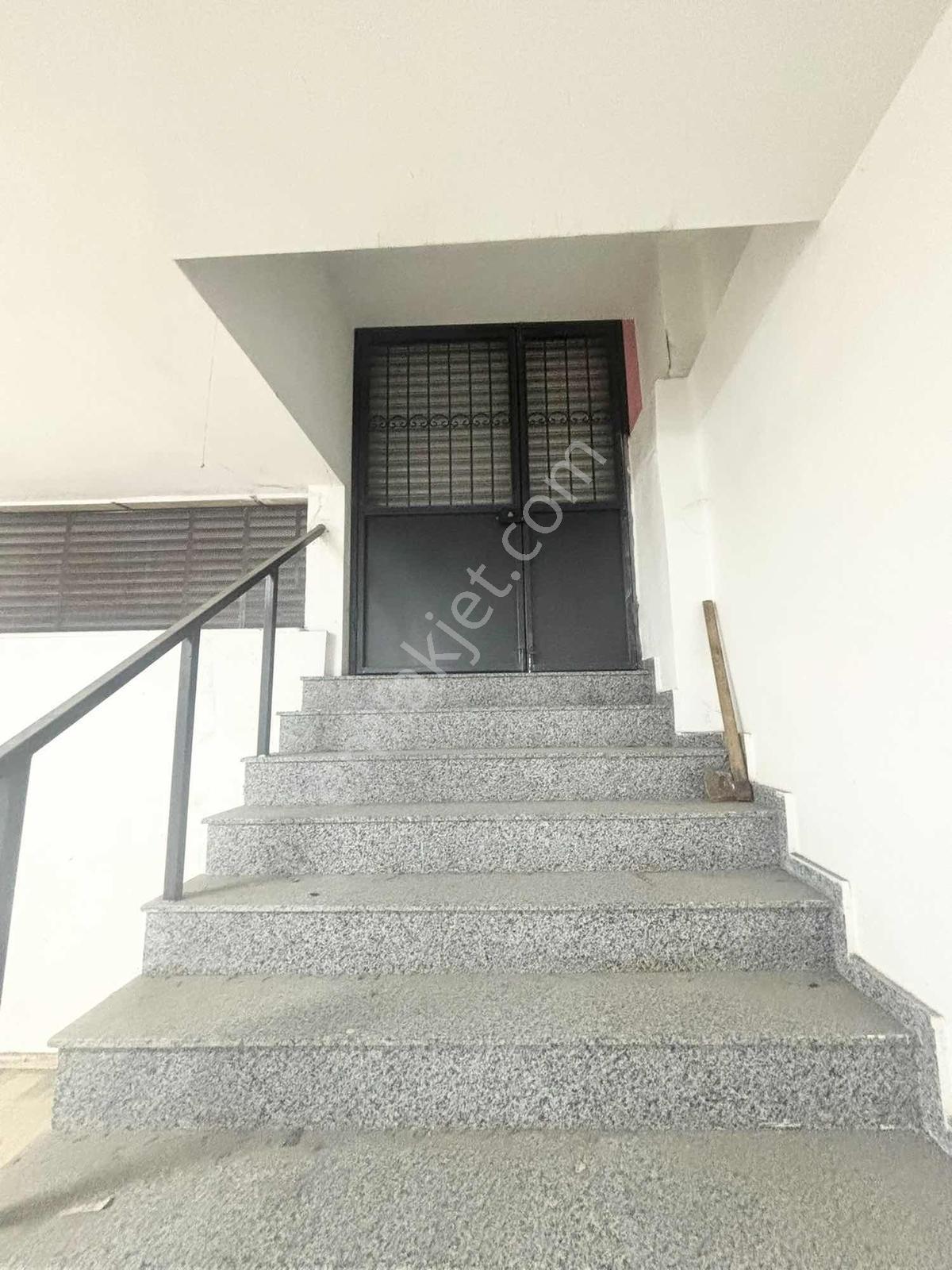 Kiralık 325+ 325 2 Adet Altlı Üstlü Bağımsız Girişli Dükkan - Görsel 9