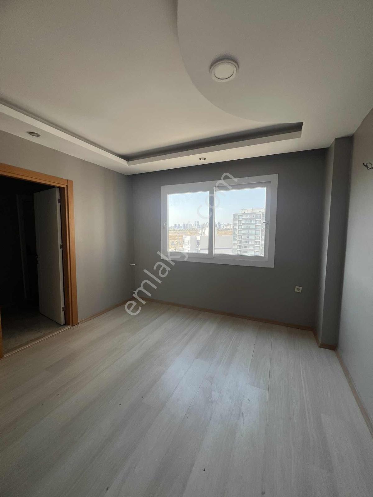 Kulepark~farkıyla~çok~geniş~teras~balkonlu~2+1~kapalı~mutfak - Görsel 7