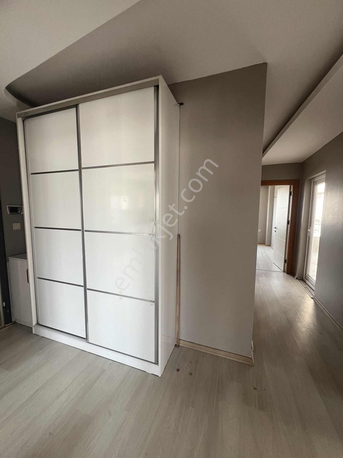 Kulepark~farkıyla~çok~geniş~teras~balkonlu~2+1~kapalı~mutfak - Görsel 24