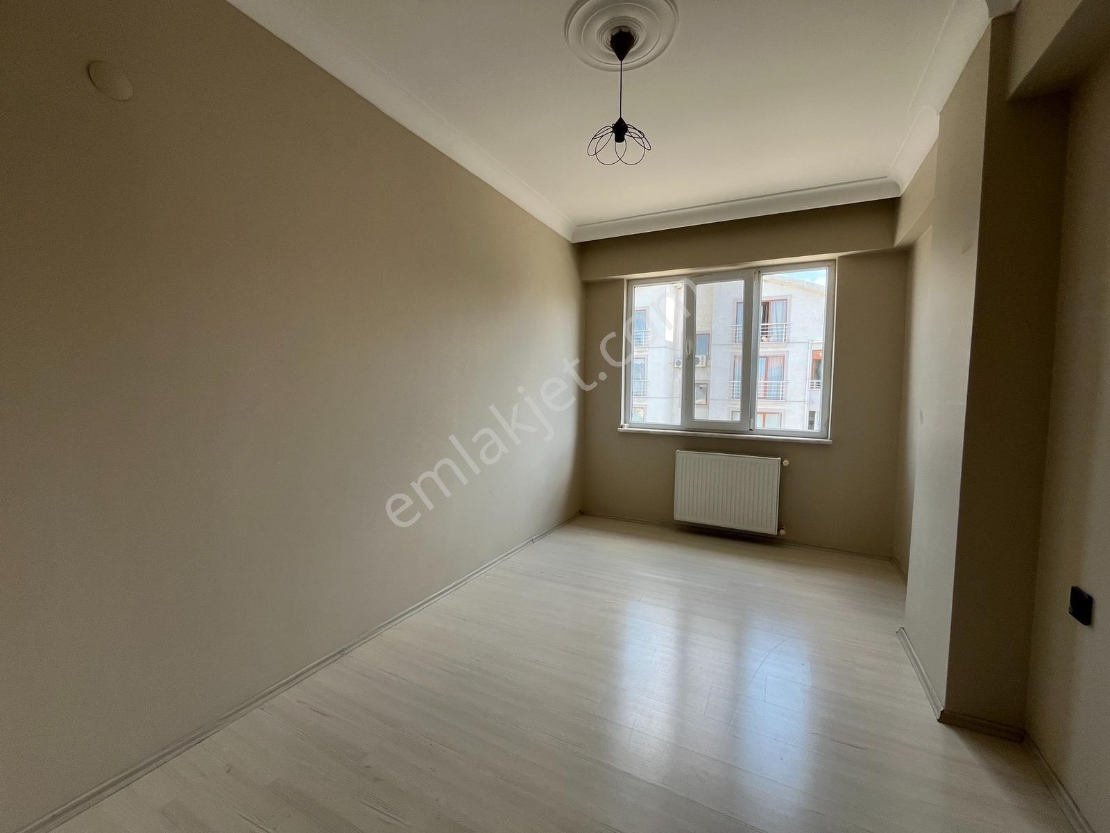 Nilüfer Çalı Mahallesinde Ferah 4+1 Dubleks | Çift Balkon - Görsel 8