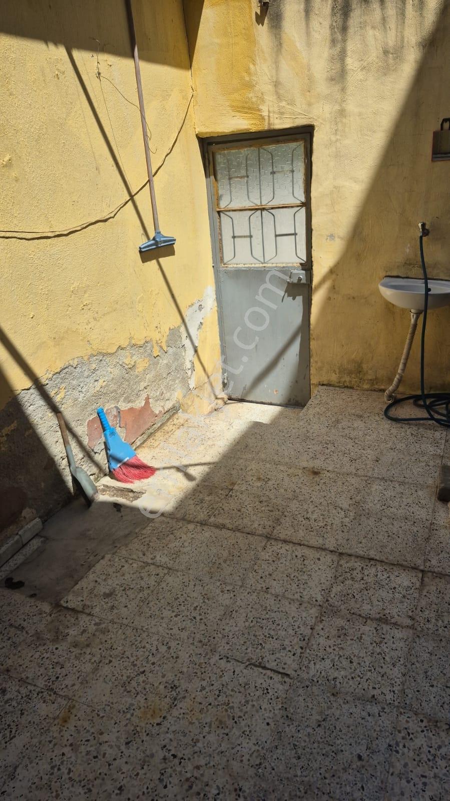 Demetten Bozyaka Kapalı Pazar Yakını Mustakil Ev Satılık ... - Görsel 27
