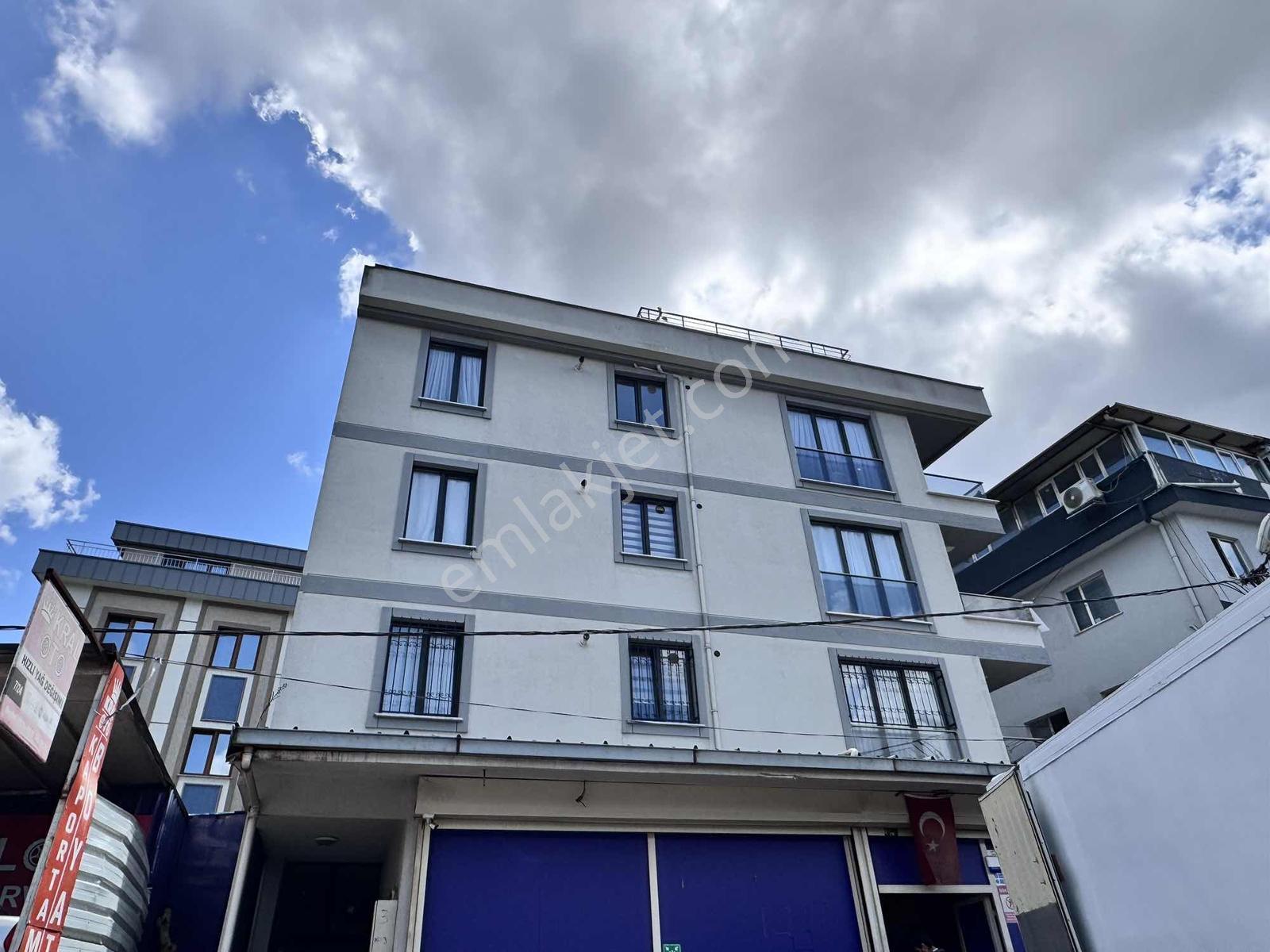 Veysel Karani Mah. Metroya Yakın Geniş 2+1 Kiralık Ara Kat Daire - Görsel 18