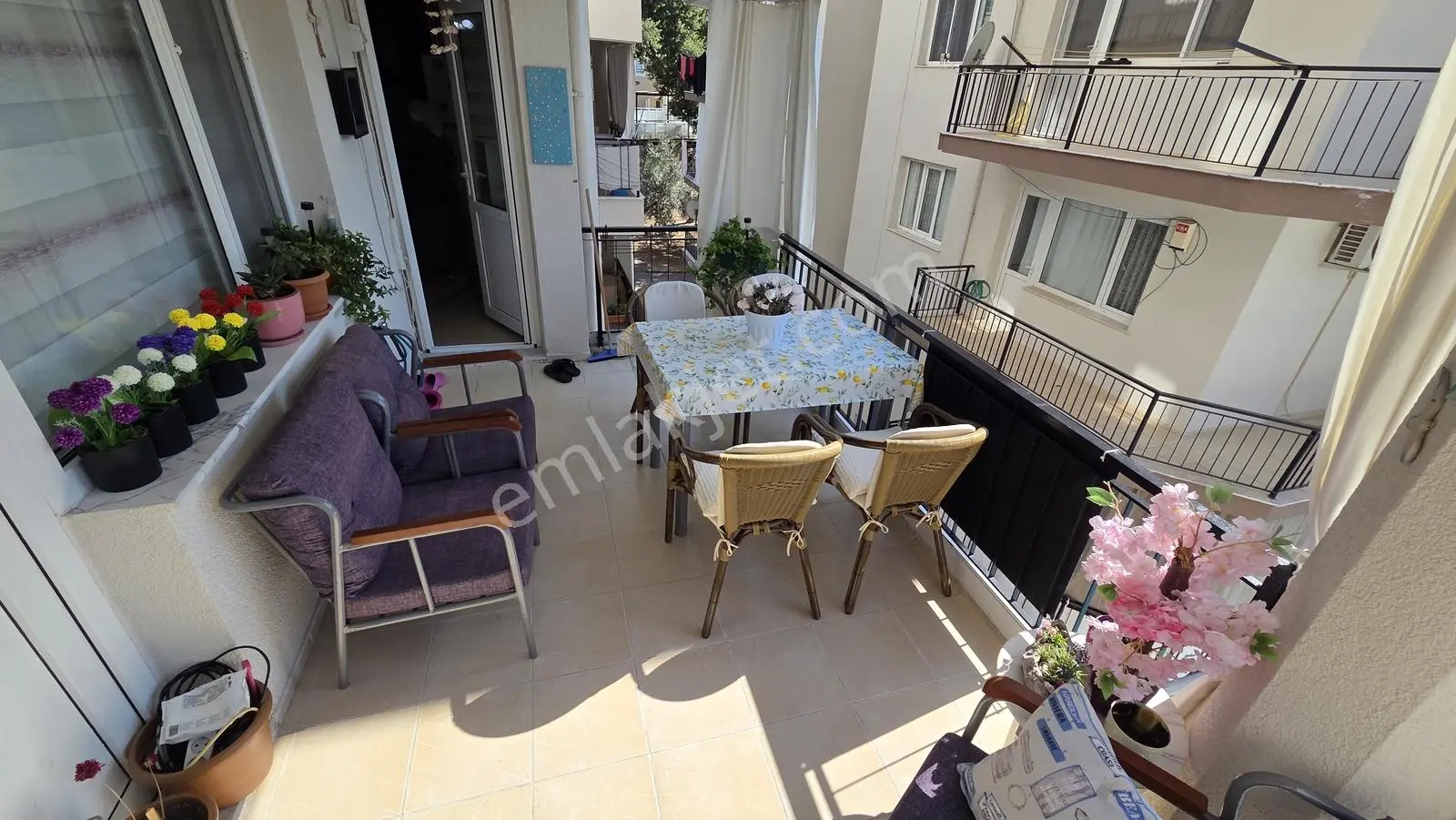 Kuşadası Ege Mah Çallı Sitesi Arakat 3+1 135m2 Kısmi Manzaralı - Görsel 32