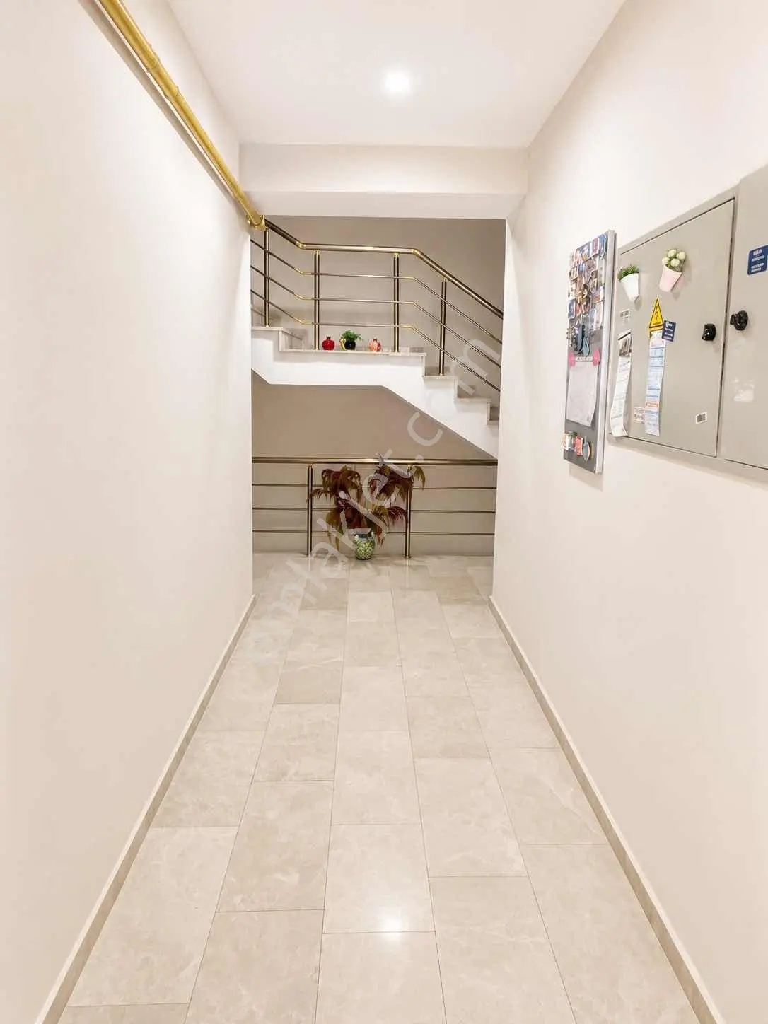 Muradiye'ye De 80m2 Dubleks Çatı Katı - Görsel 3