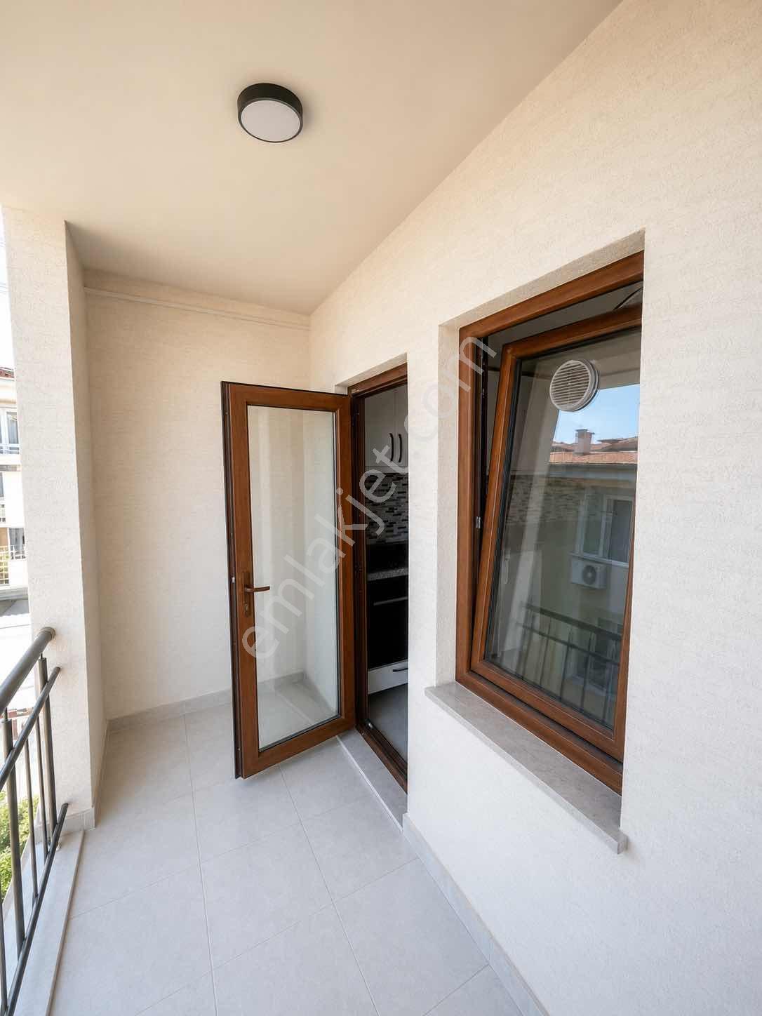 Muradiye'ye De 80m2 Dubleks Çatı Katı - Görsel 12