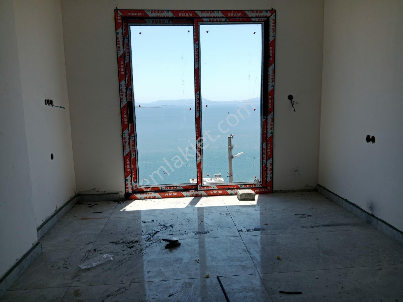 Çandarlı'da Full Deniz Manzaralı Sonsuzluk Havuzlu Villa - Görsel 12