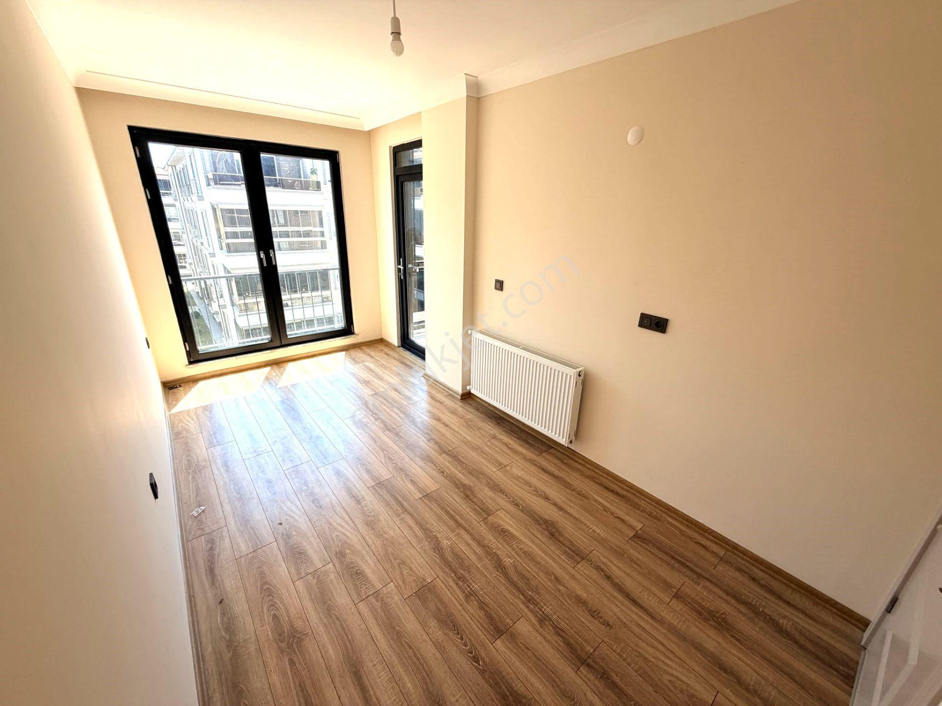 𝄞afişi Melodi'den İkizçay'ın Gözde Sitesinde Fıtness Salonlu Kapalı Otoparklı Ön Cephe 1+1 Dairesi - Görsel 29