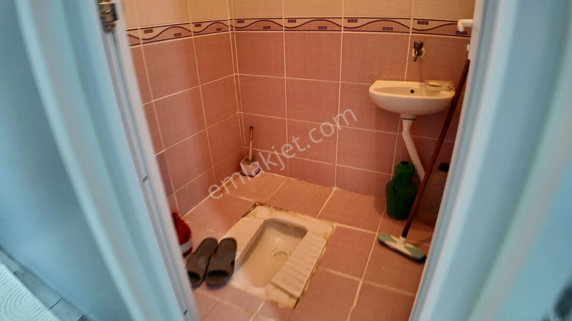 Remax Land'den Acil Merkezî Konumda Eşyalı 2+1 Daire - Görsel 35