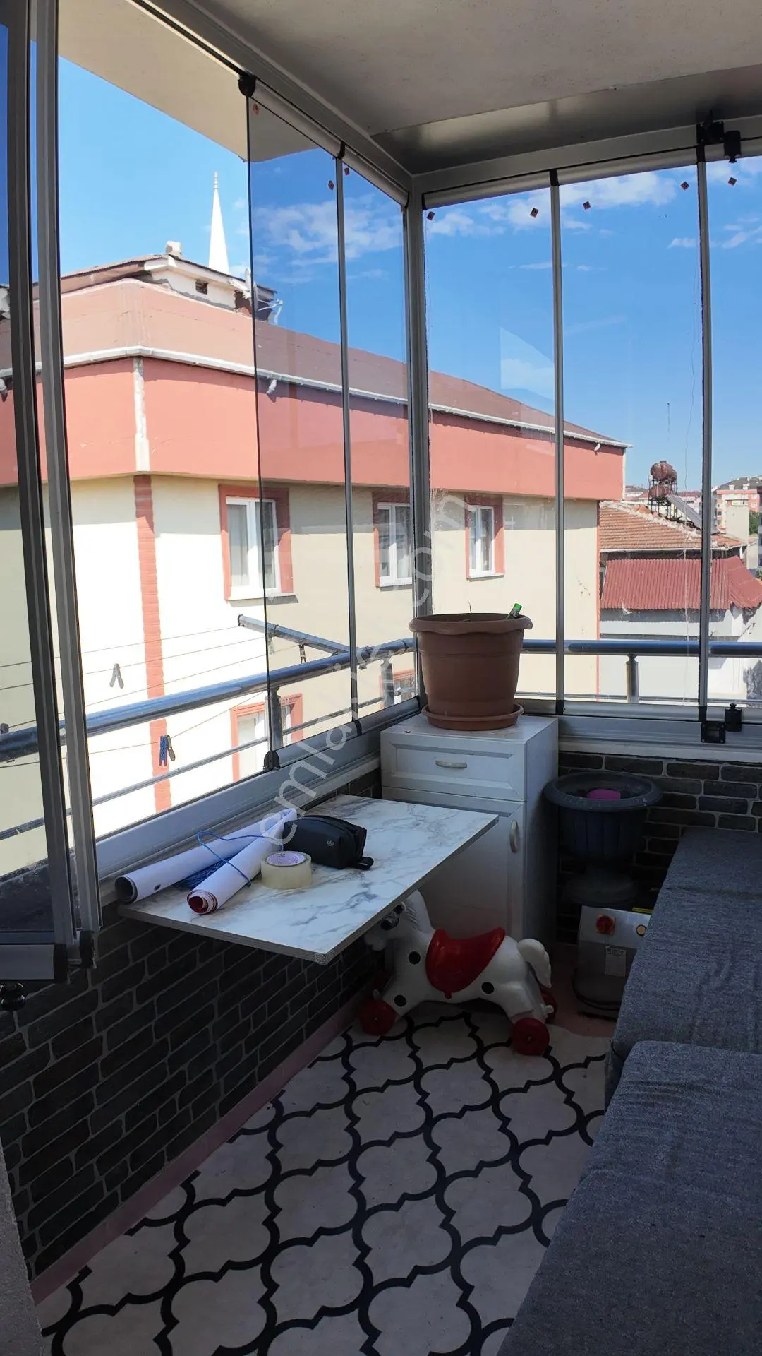Remax Land'den Acil Merkezî Konumda Eşyalı 2+1 Daire - Görsel 10