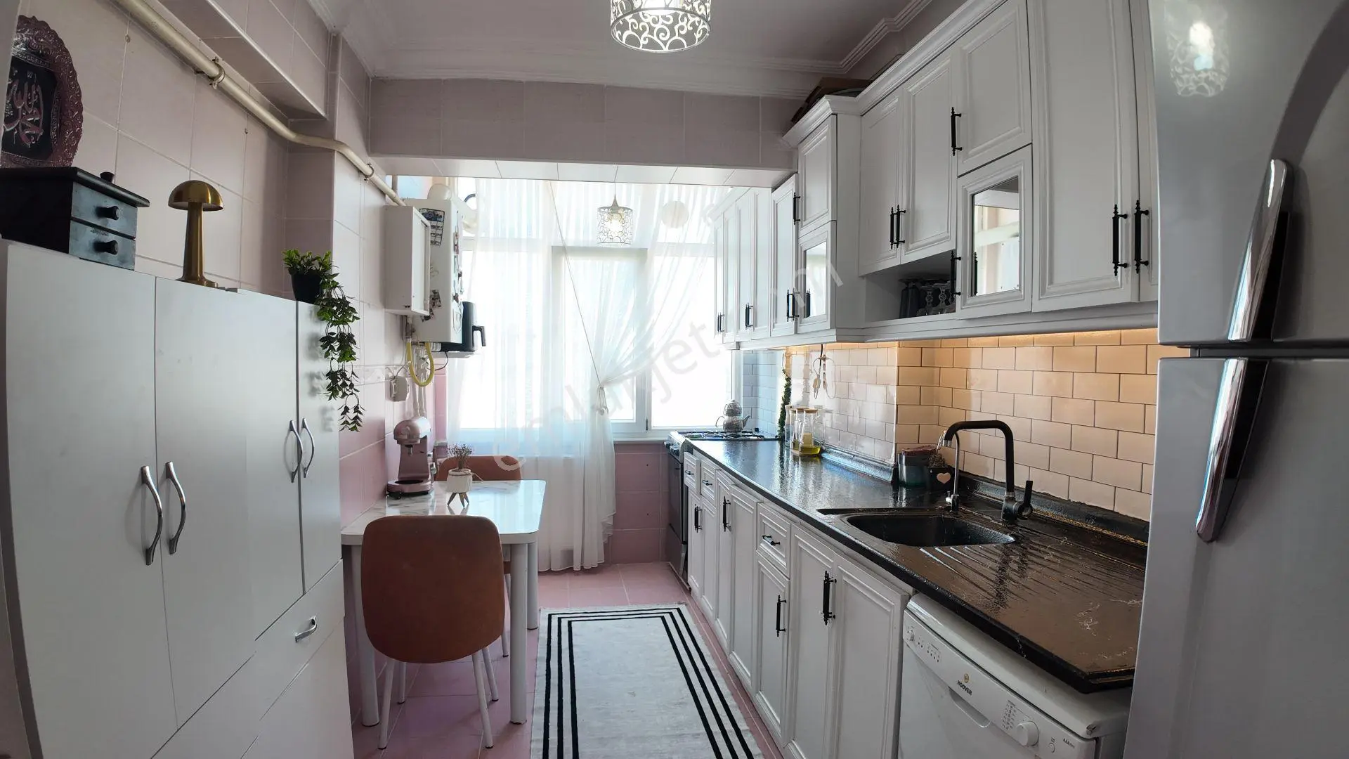 Remax Land'den Acil Merkezî Konumda Eşyalı 2+1 Daire - Görsel 17