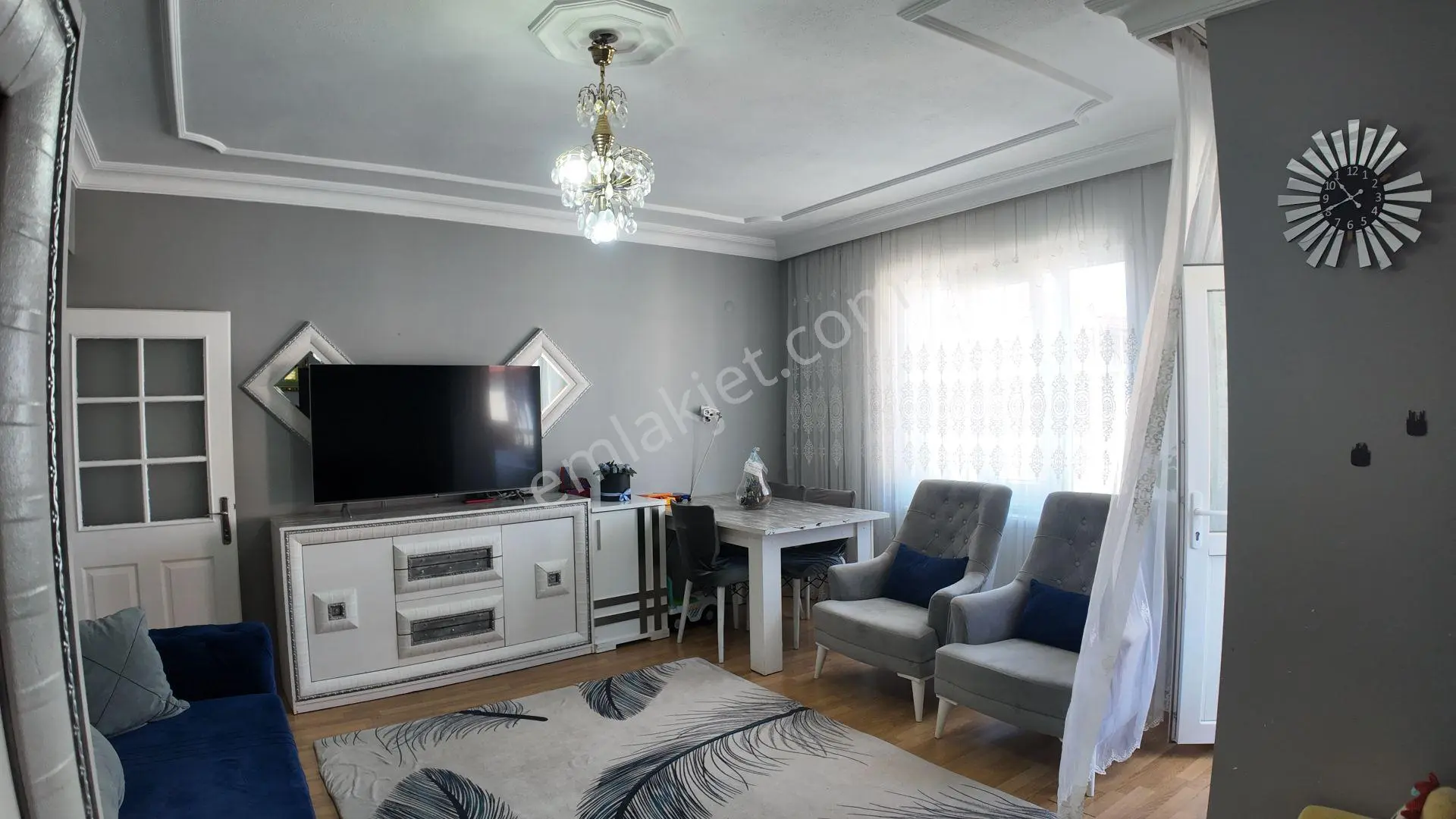 Remax Land'den Acil Merkezî Konumda Eşyalı 2+1 Daire - Görsel 3