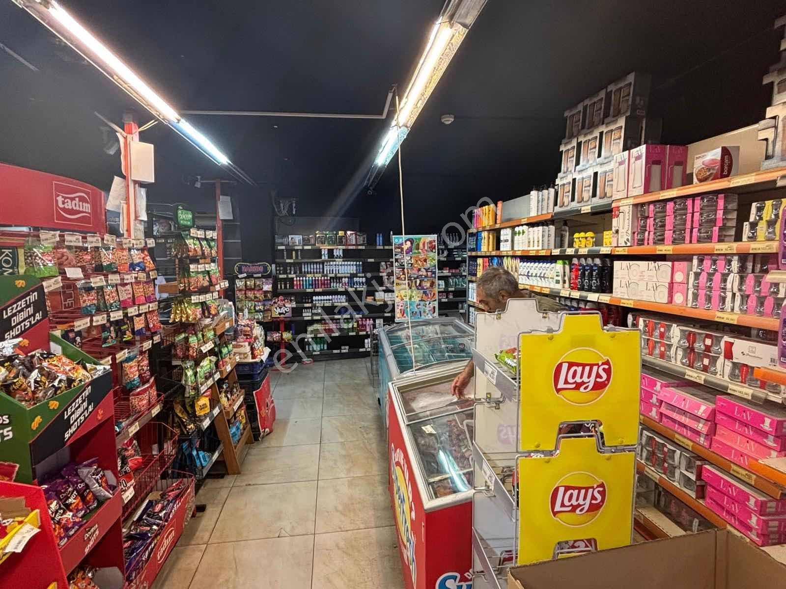 Devren Satilik Market / K.cekmece Caddeye Yakin - Görsel 5