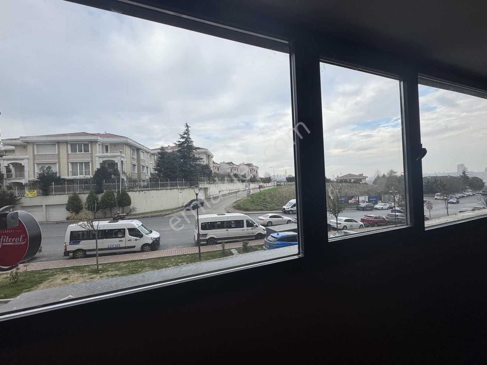 Bahçeşehir Referansta 3 Katlı Ön Kullanımlı Satılık Dükkan 75 M2 - Görsel 8