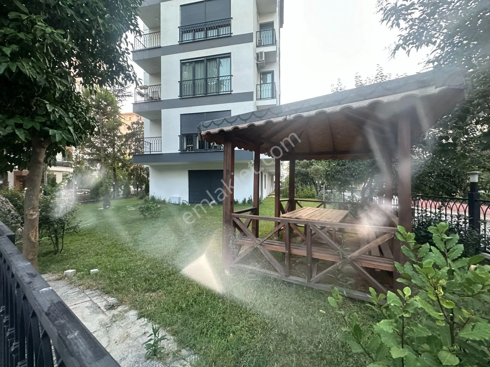 Kadıköy Göztepe / Feneryolu Nda Balkonlu Kiralık Geniş 3+1 Daire - Görsel 3