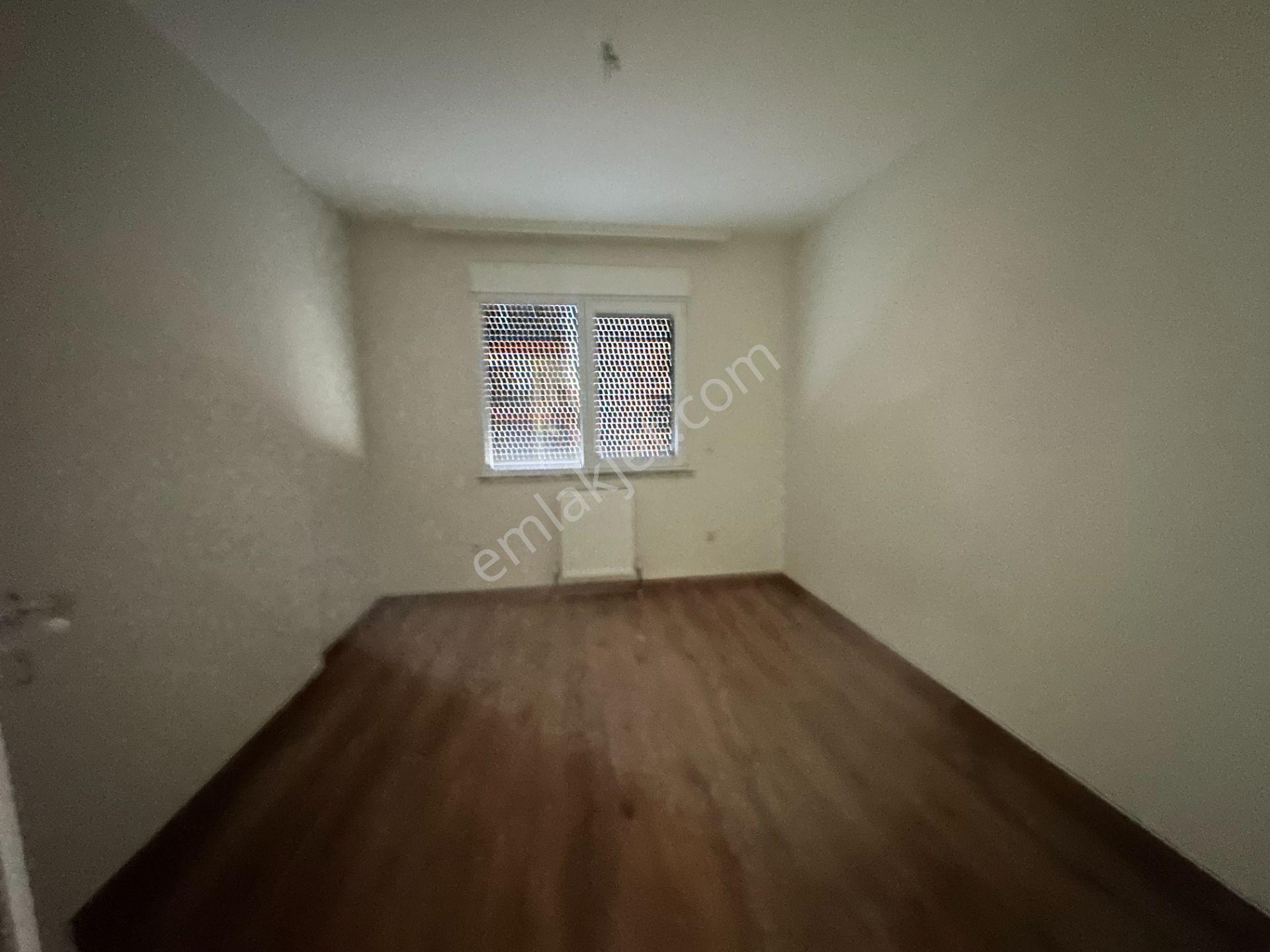 Kadıköy Göztepe / Feneryolu Nda Balkonlu Kiralık Geniş 3+1 Daire - Görsel 22