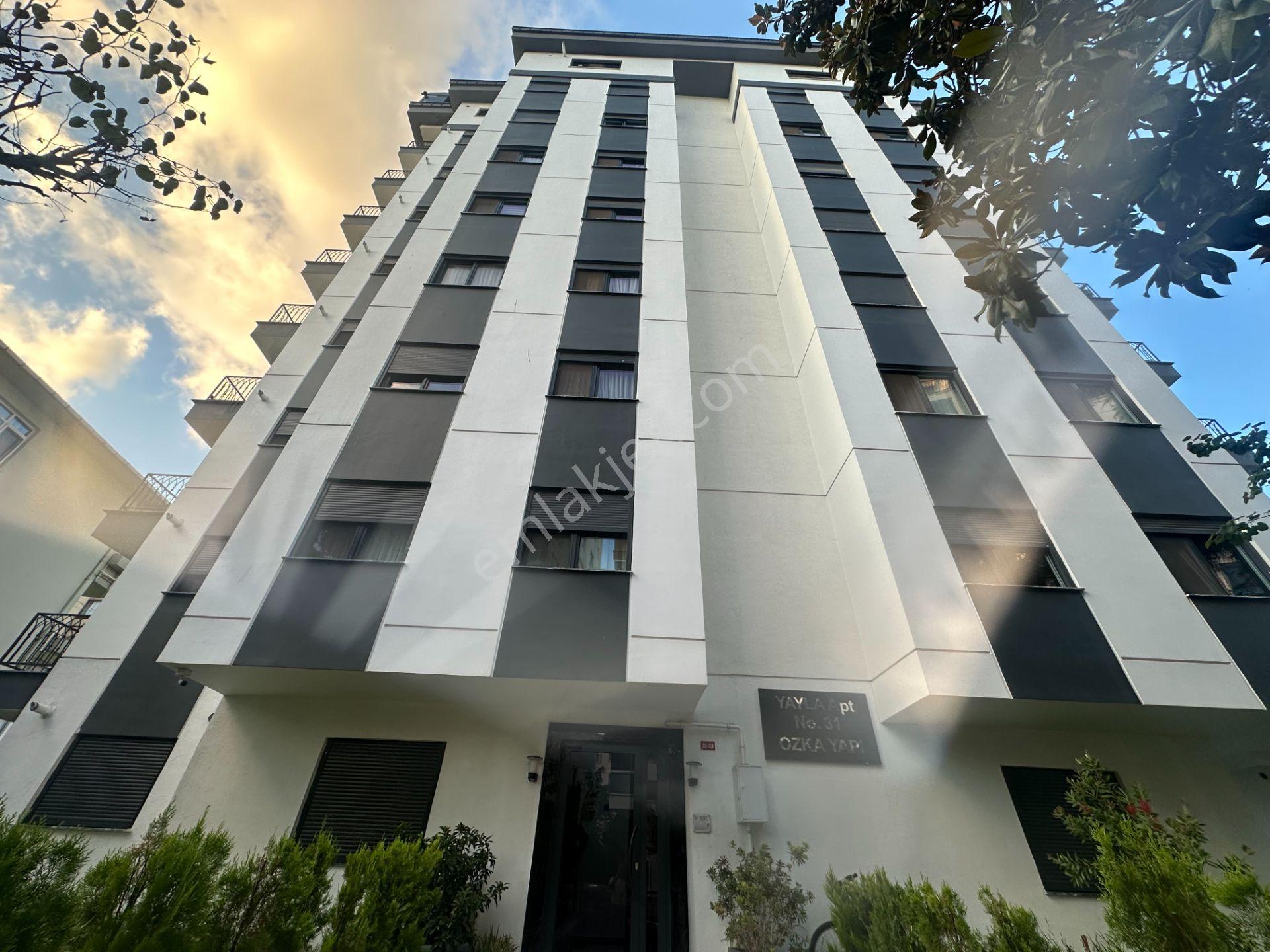Kadıköy Göztepe / Feneryolu Nda Balkonlu Kiralık Geniş 3+1 Daire - Görsel 24