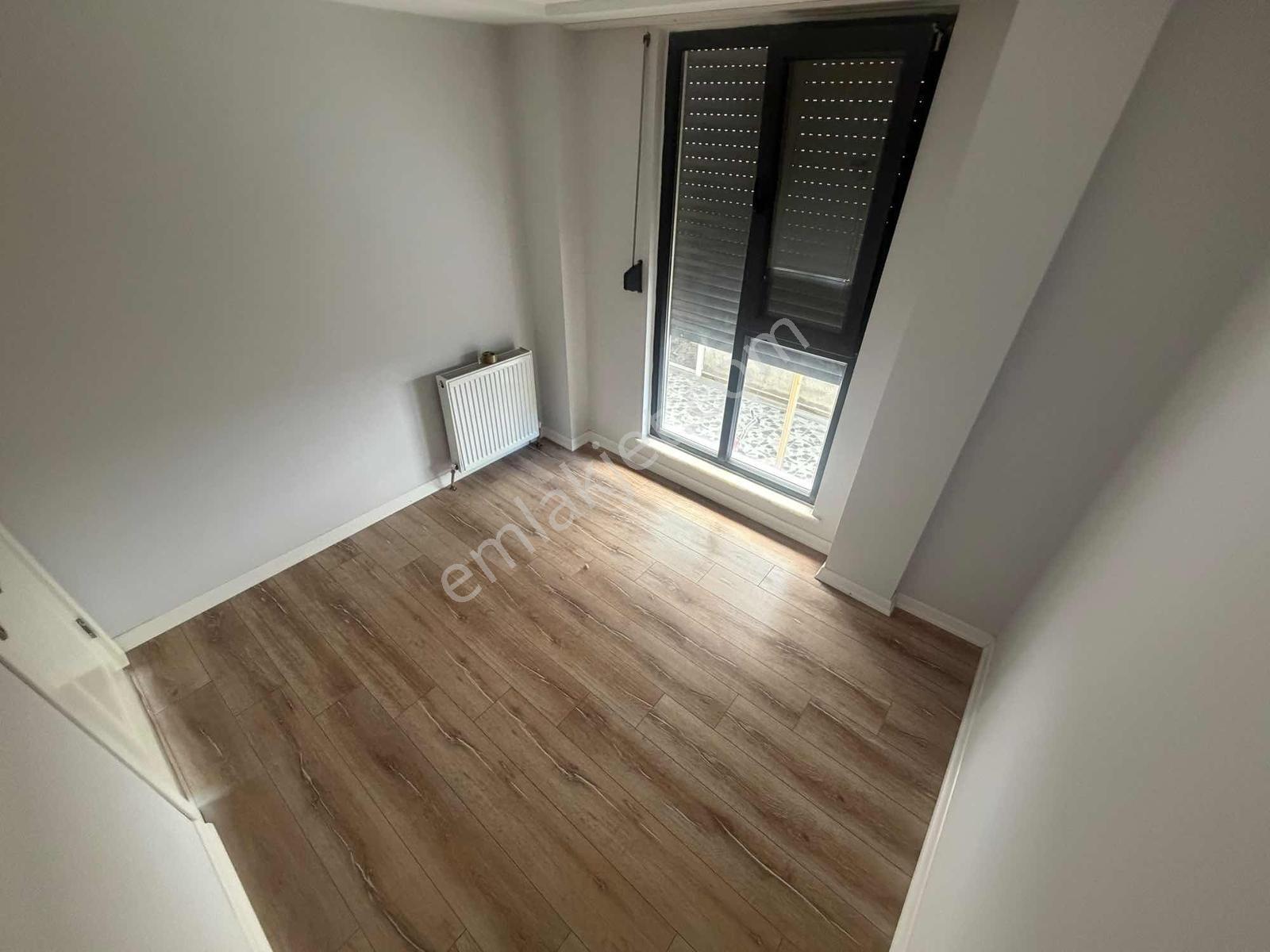 Yalçından Kadıköyde Havuzlu Sitede Müstakil Bahçeli 3+1 Daire - Görsel 11