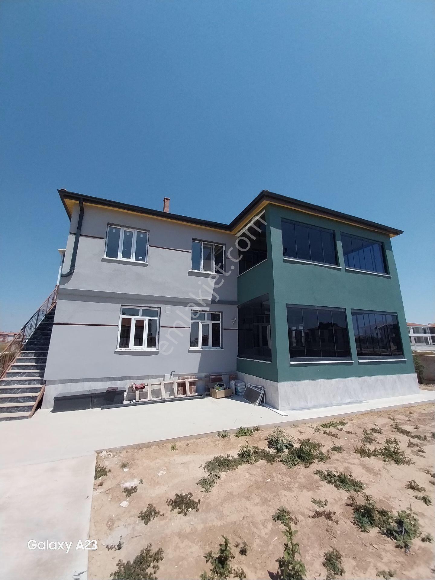 Acil Meram Alakovada Satlık 2 Katlı Lüks Mustakil Villa 500 M2 İçinde