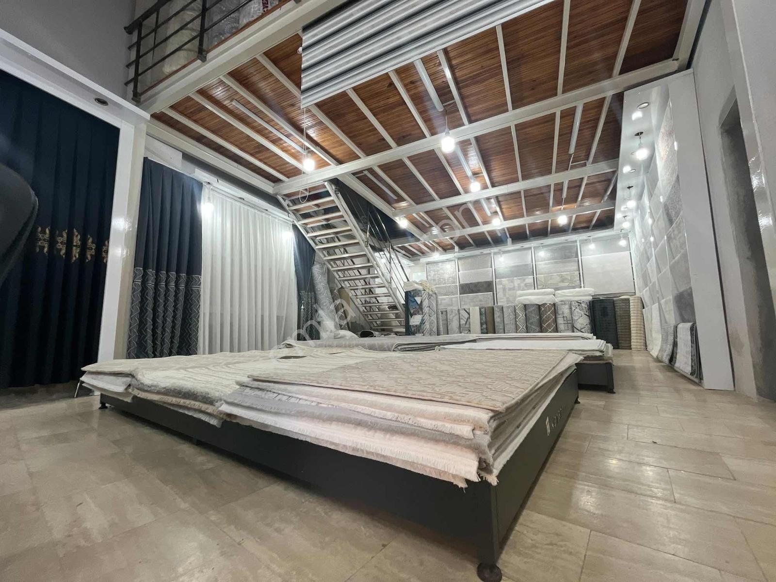 Çarşı Merkezde 400 M2 Kullanım Alanlı İşyeri