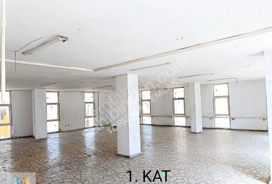 Torunlar'dan Kurumsala Kiralık Dükkan Yenimh Yürüyüş Yolu Cadde
