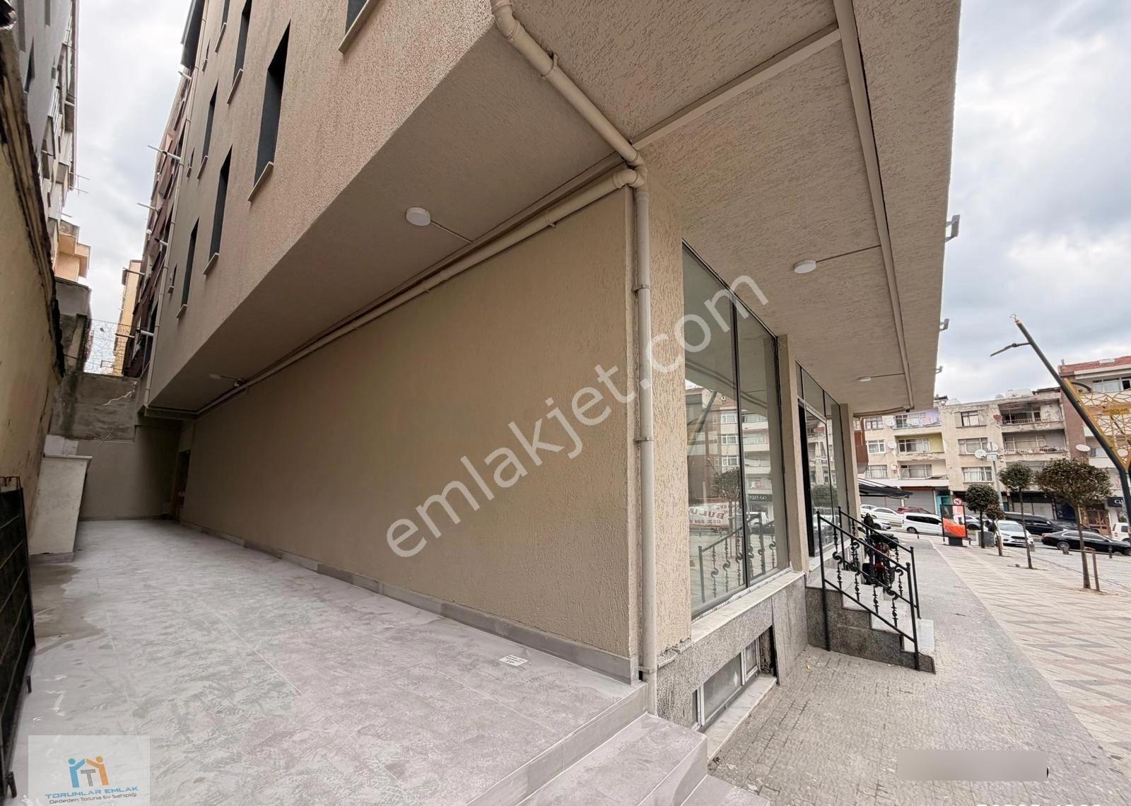 Torunlar'dan Kurumsala Kiralık Dükkan Yenimh Yürüyüş Yolu Cadde - Görsel 9