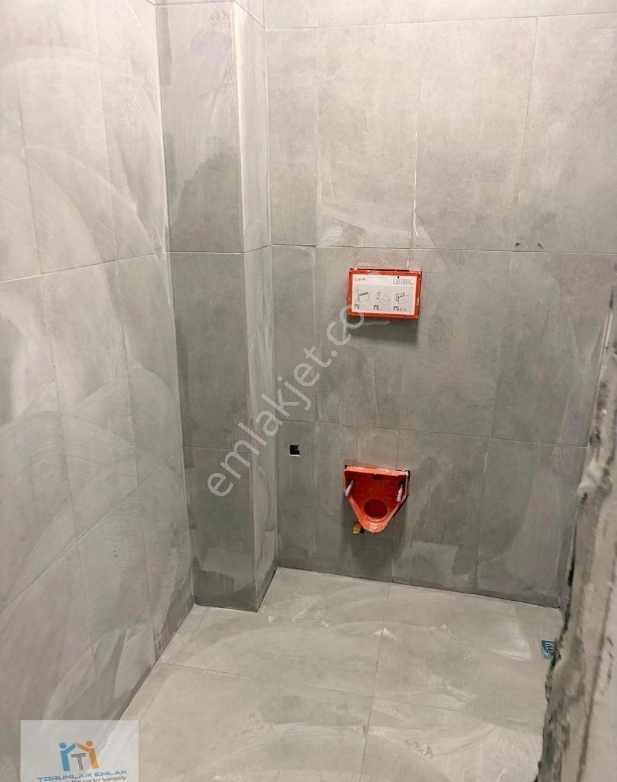 Torunlar'dan Kurumsala Kiralık Dükkan Yenimh Yürüyüş Yolu Cadde - Görsel 7