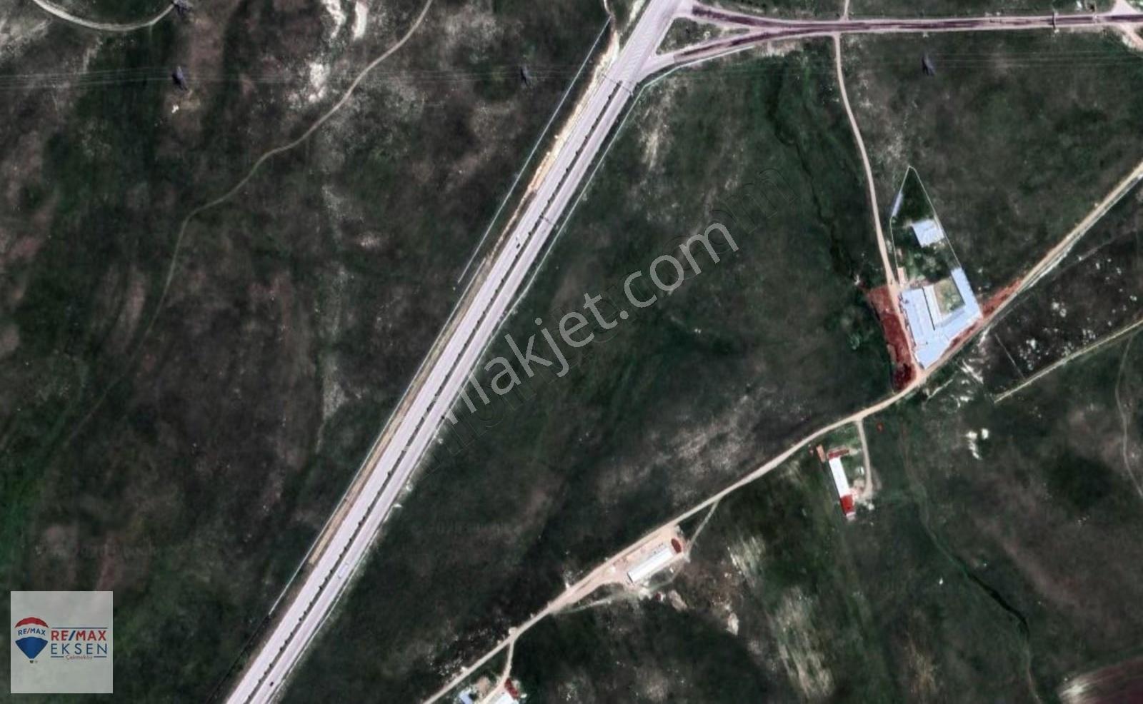 Palandöken Nenehatun'da Ana Yola Yakın Yatırımlık Satılık Tarla