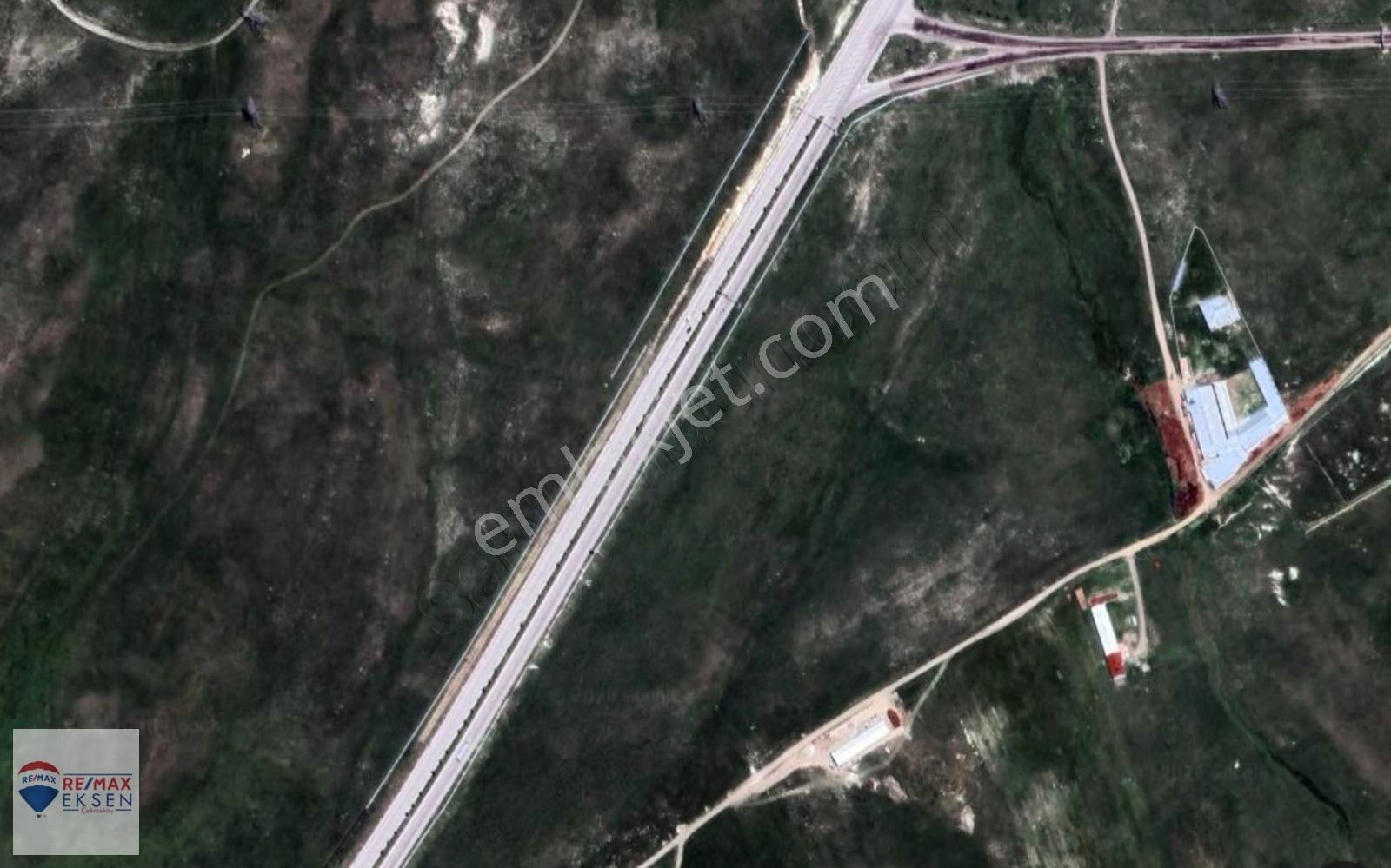 Palandöken Nenehatun'da Ana Yola Yakın Yatırımlık Satılık Tarla - Görsel 2