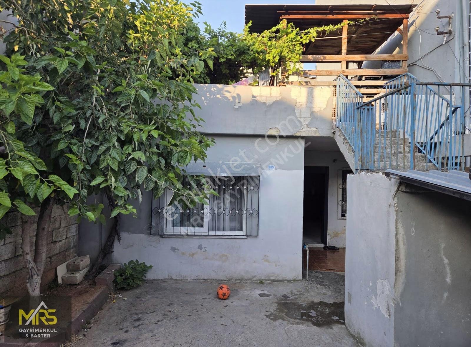 Mrs Gayrımenkulden Mevlanada 139 M2 Arsa Icerısınde Mustakıl Ev